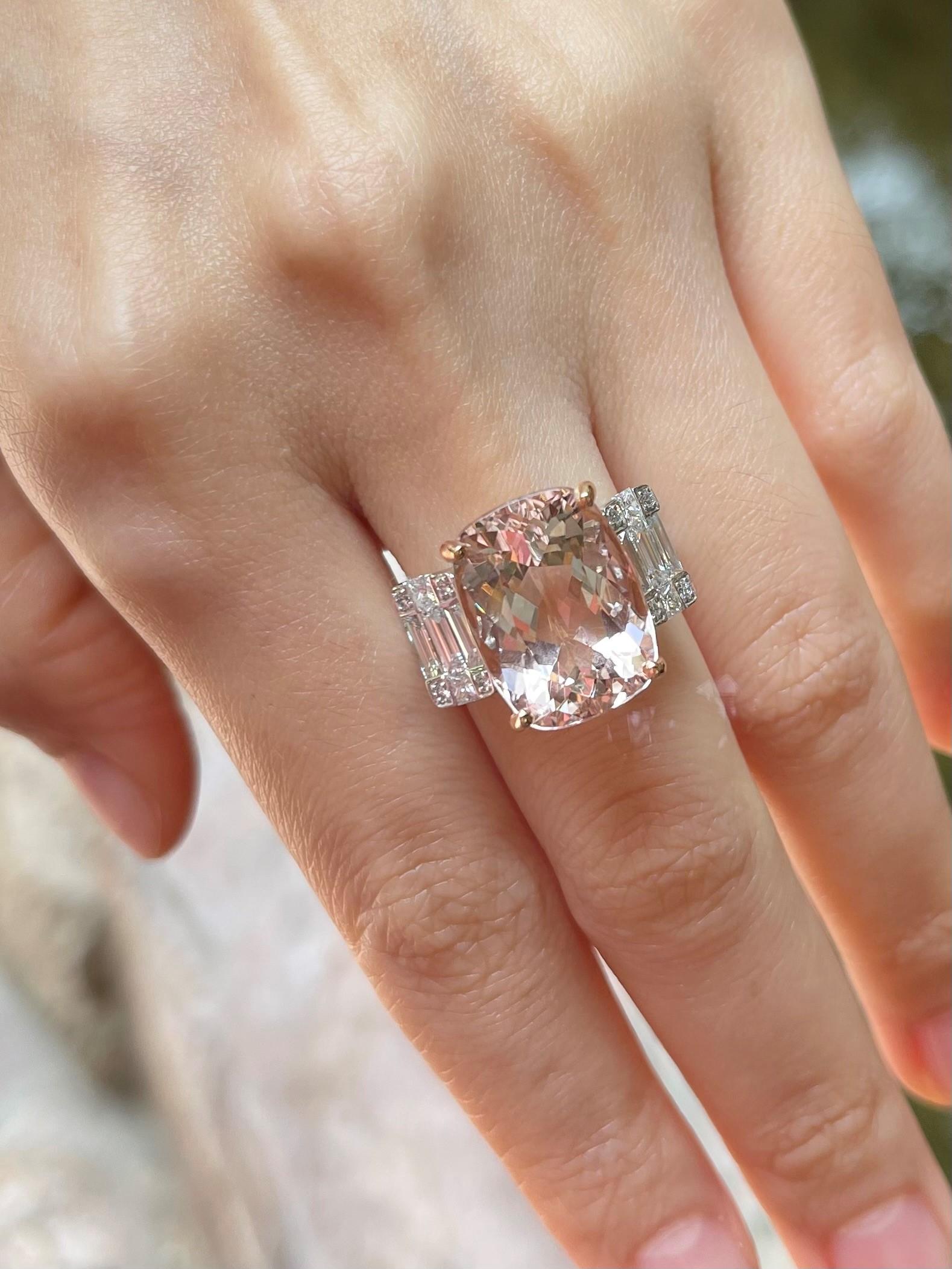 Women's Morganite with Diamond Ring set in 18K White Gold Settings For Sale