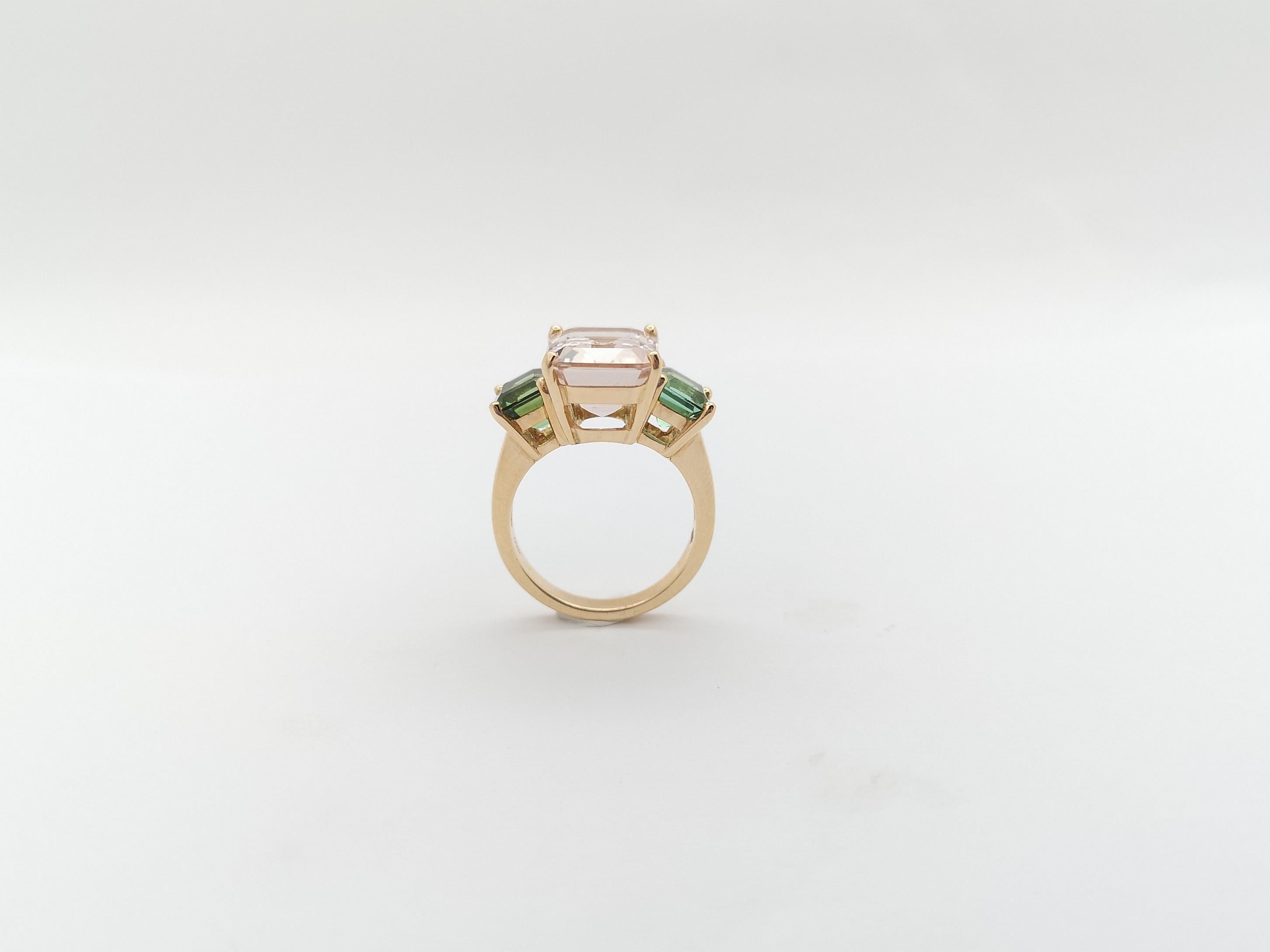 Morganite with Green Tourmaline Ring set in 18K Rose Gold Settings For Sale 3