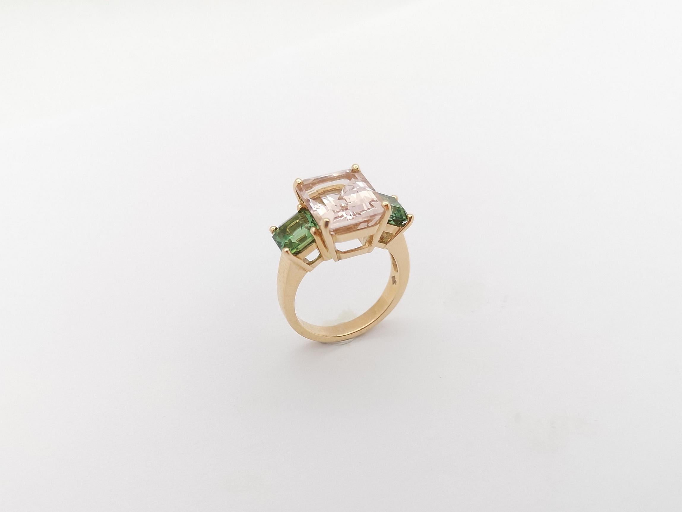Morganite with Green Tourmaline Ring set in 18K Rose Gold Settings For Sale 4