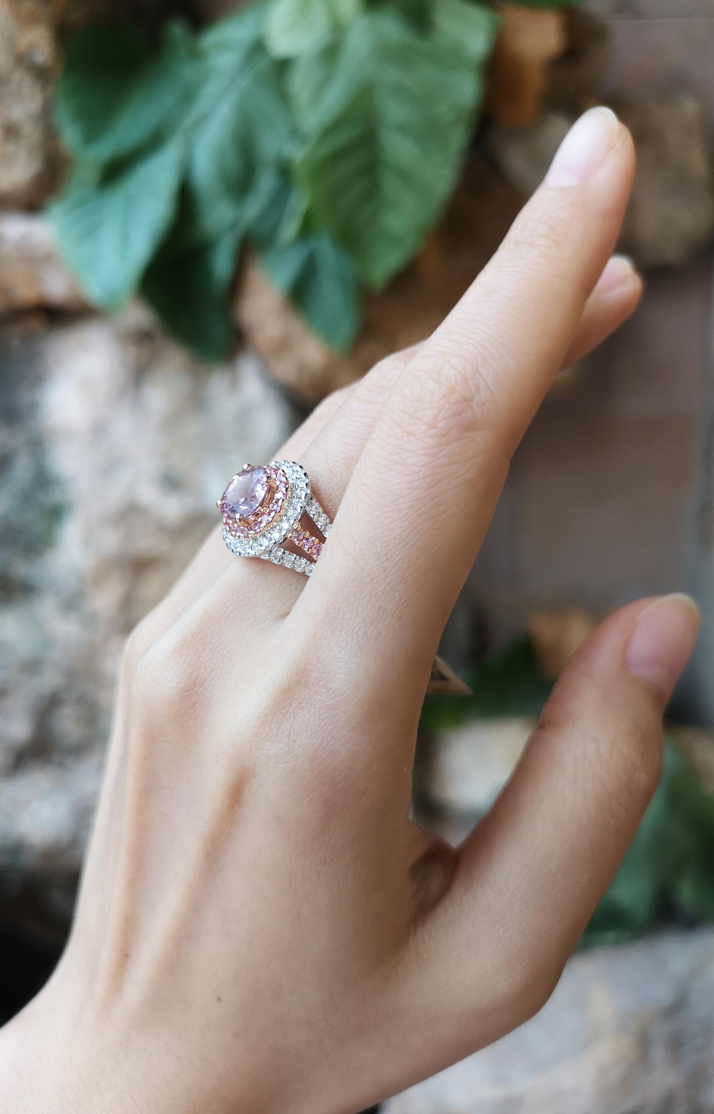 Morganit mit rosa Saphir und Diamantring aus 18 Karat Weißgold in Fassungen im Zustand „Neu“ im Angebot in Bangkok, TH