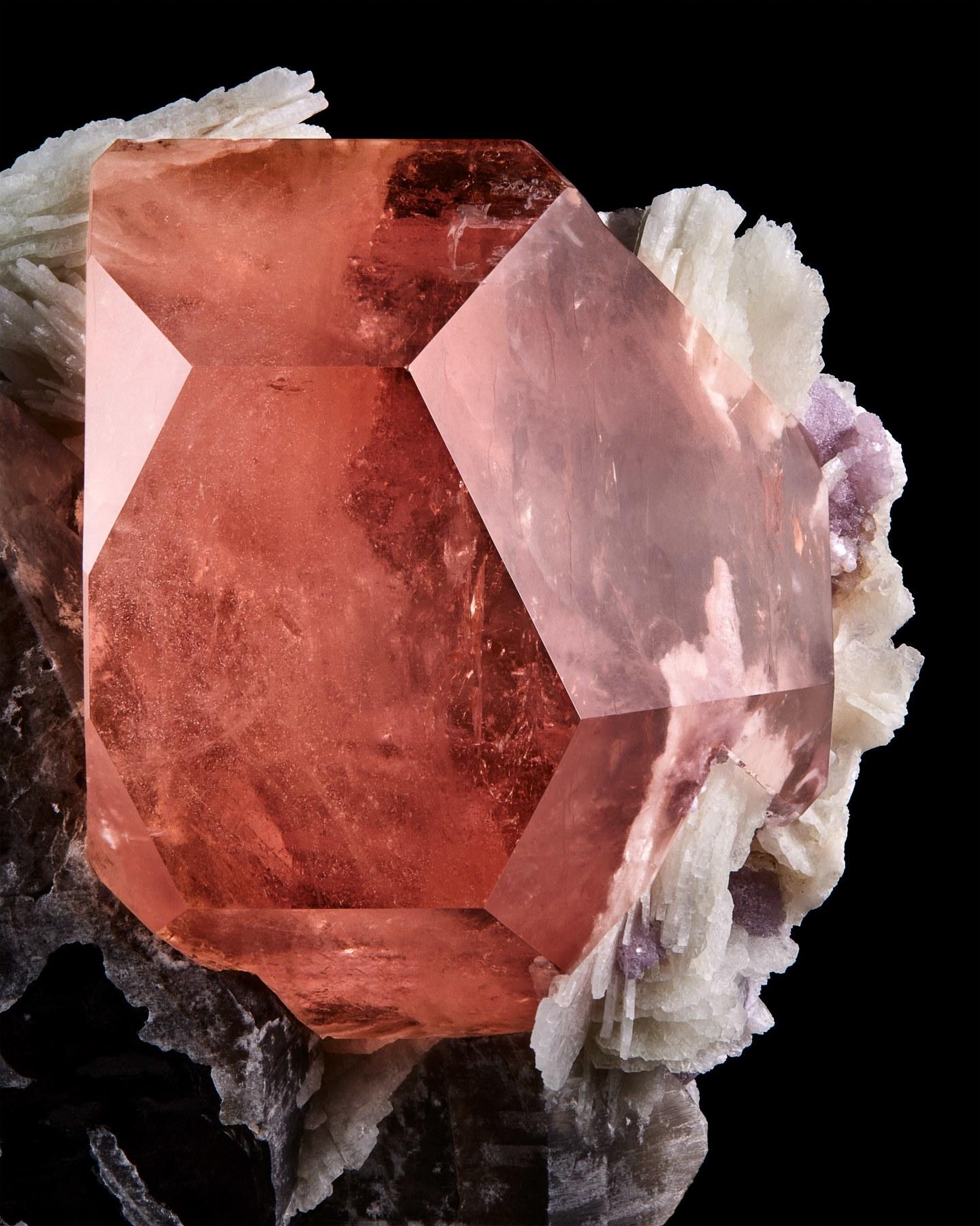 Morganite with Smoky Quartz
Mawi pegmatite, Nilaw-Kolum pegmatite field,
Nuristan, Afghanistan
9.7cm tall x 11.5cm wide

Ex-collection Stephen Smale
 

All the members of the Beryl family seem to have a preferred crystal shape.
Aquamarine and