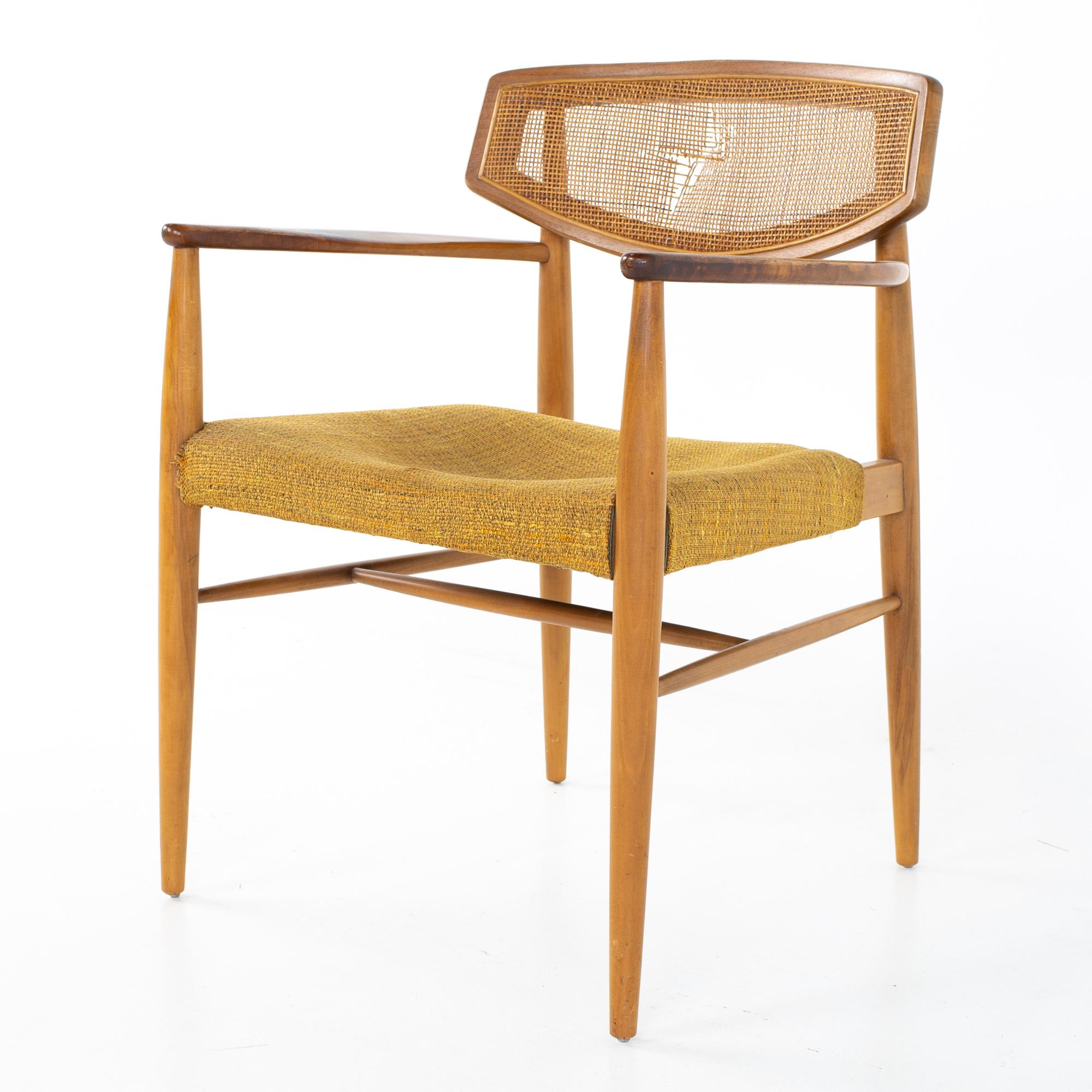 Morganton Mid Century Walnut Cane Back Cats Eye Dining Chairs, Set of 6 In Good Condition In Countryside, IL