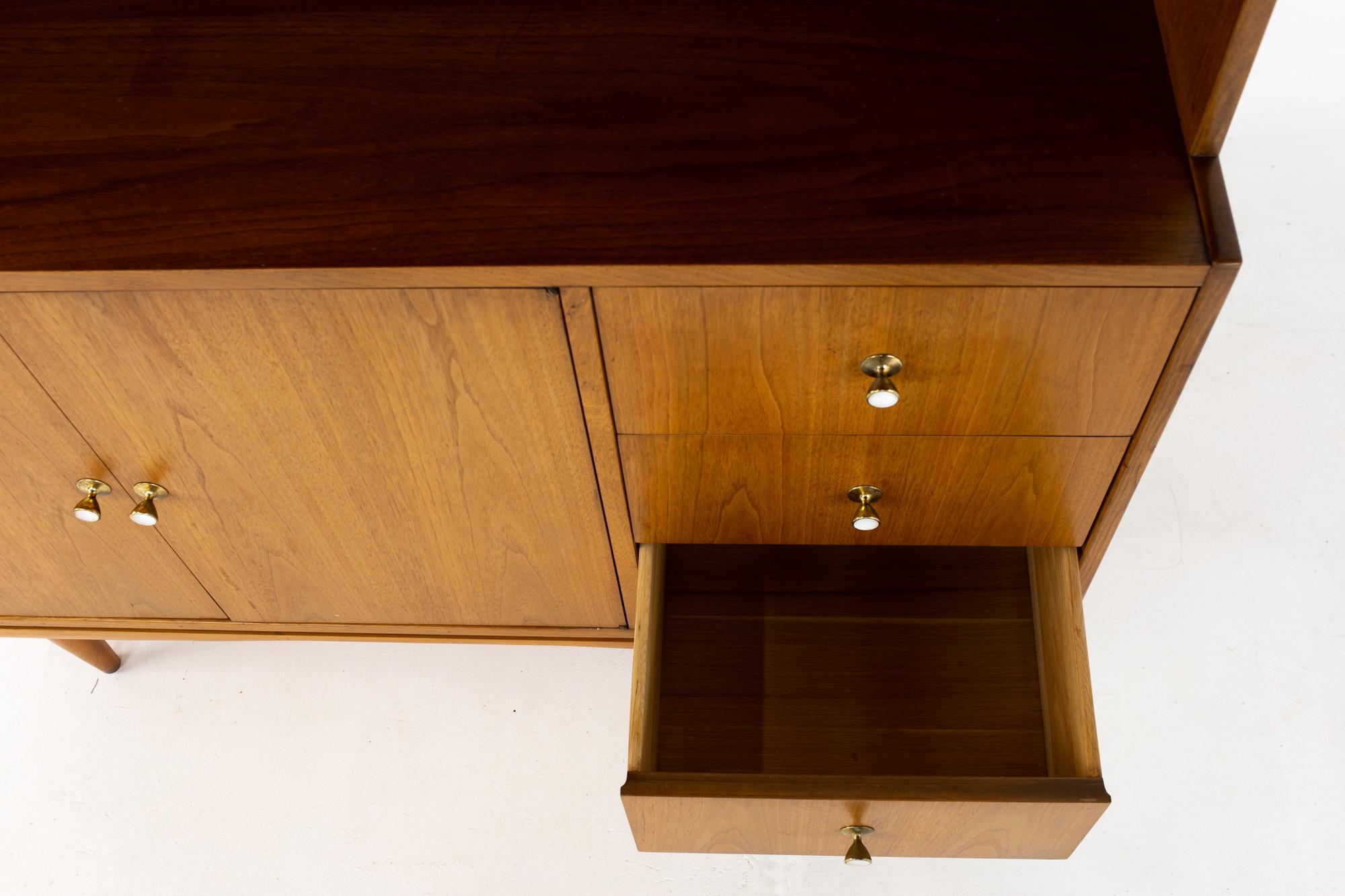 Morganton Mid Century Walnut China Cabinet 7