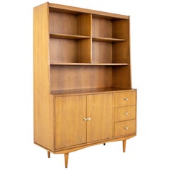 Morganton Mid Century Nussbaum Geschirrschrank