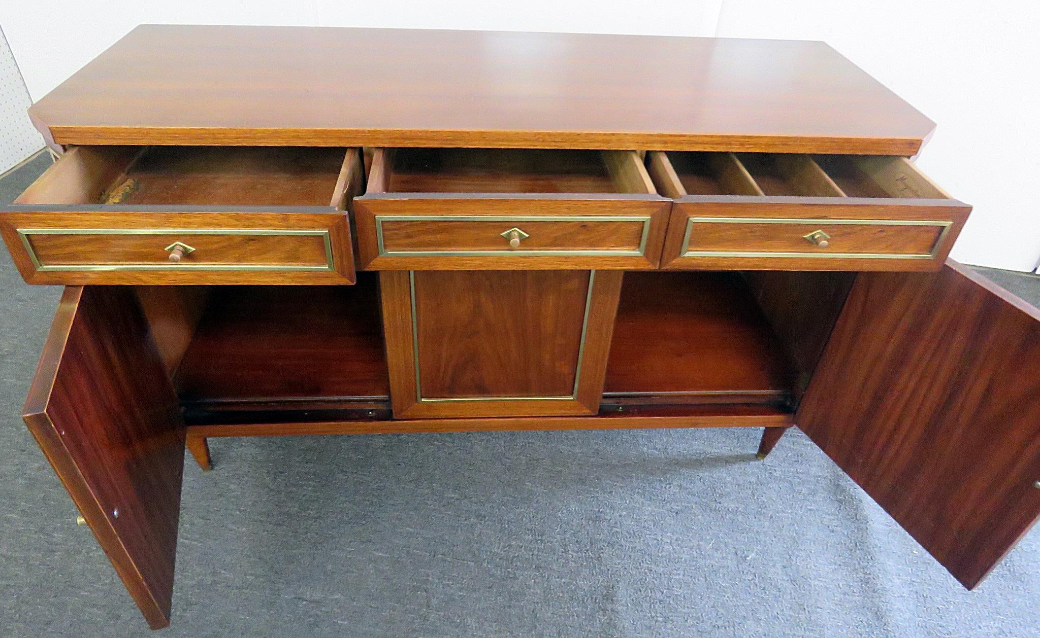 Morganton Regency Style Server 1
