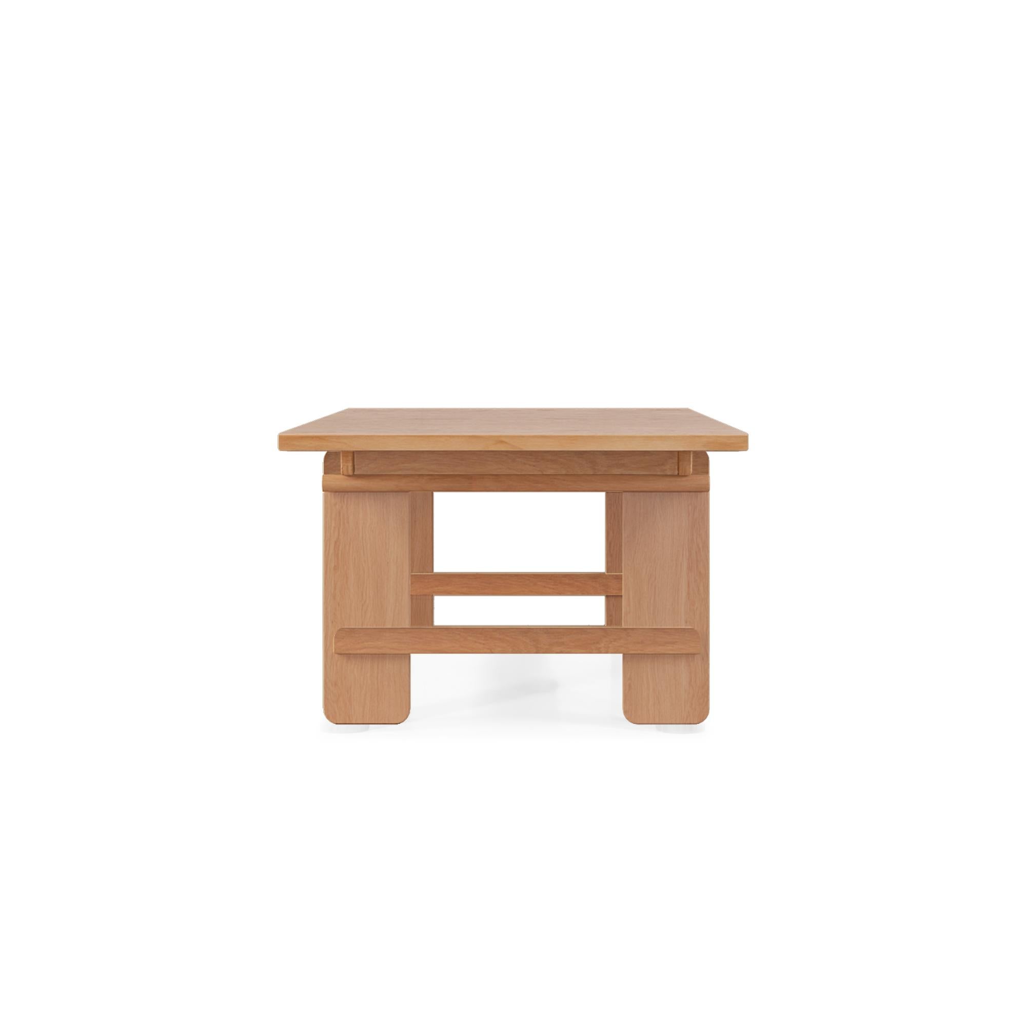 Portugais Mori Table - Table en frêne rustique au caractère organique en vente