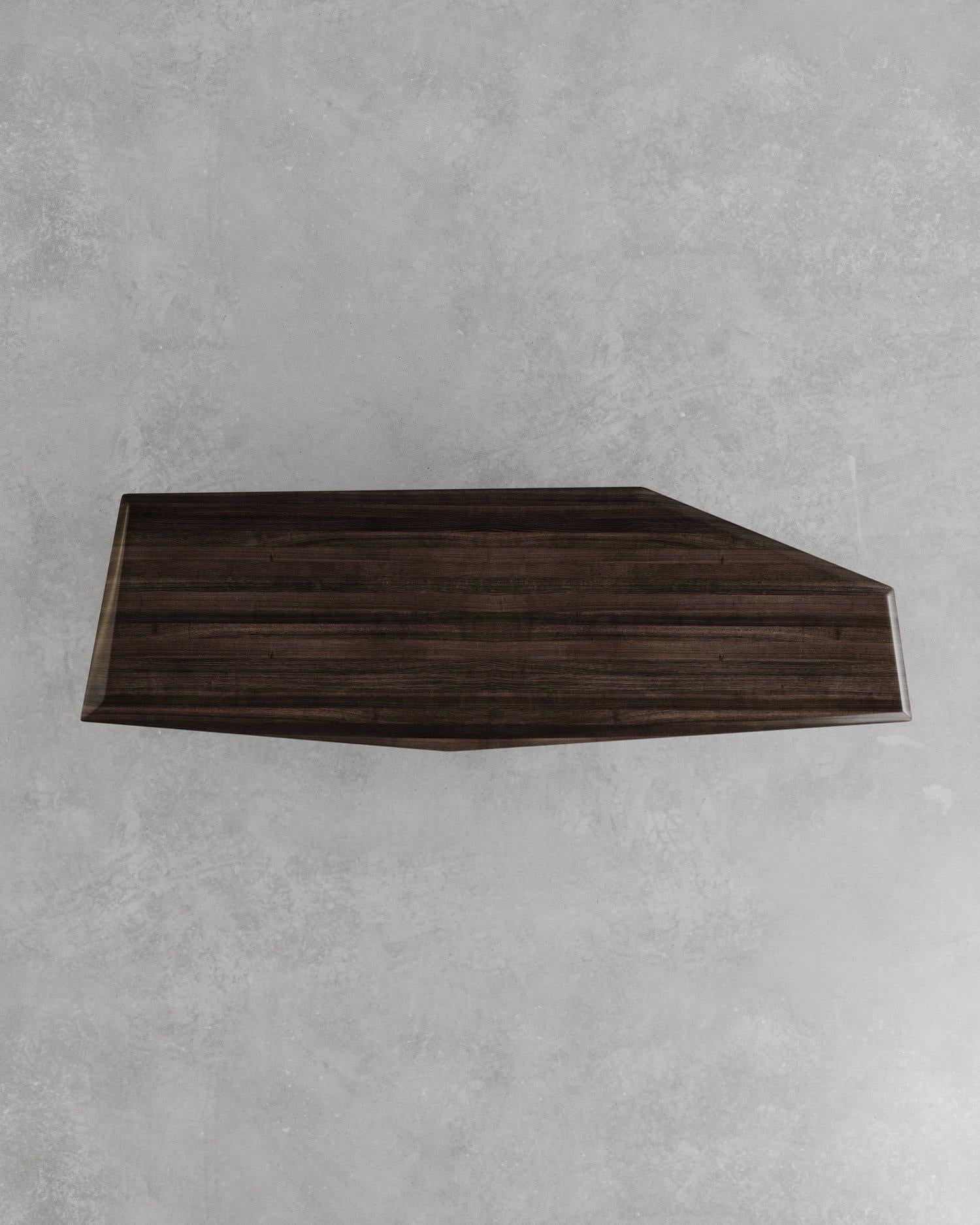 Postmoderne Table de salle à manger Moriah par Studio Romell en vente