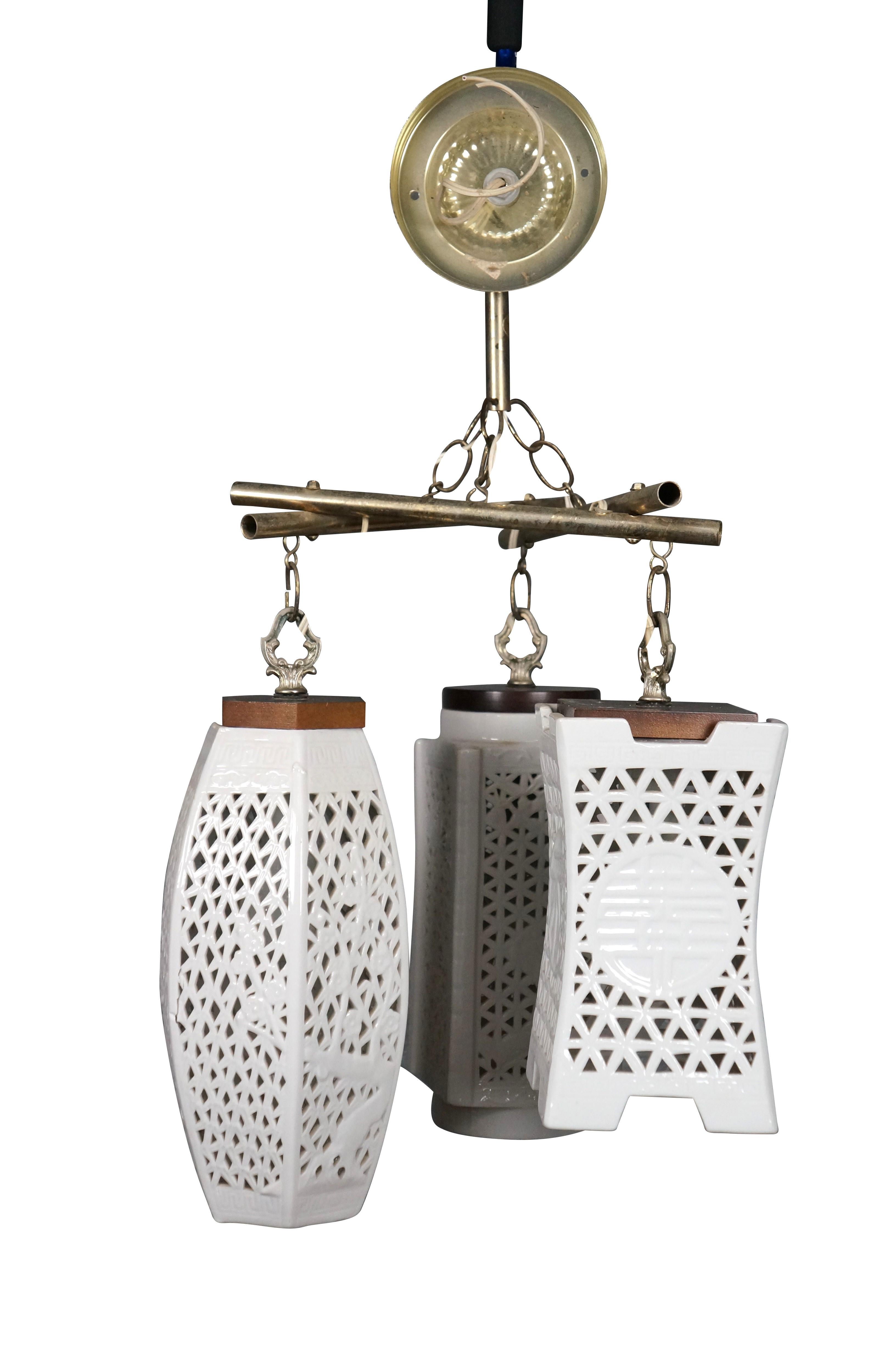 Cineserie Morihiro Sangyo Blanc de Chine Chinoiserie Ciondolo Swag Light Lanterna Lampadario in vendita