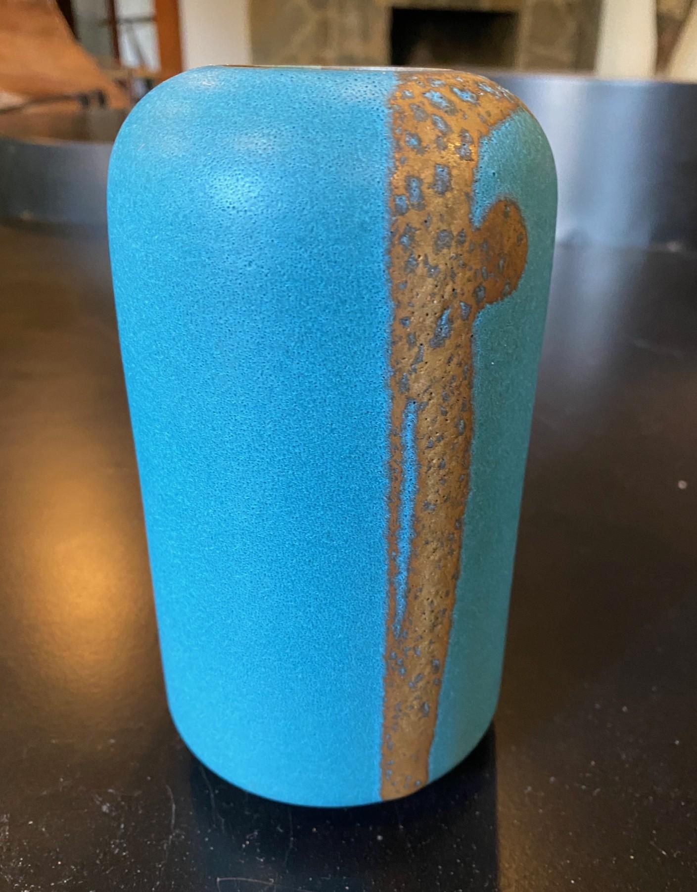 Morino Hiroaki Taimei Signed Japanese Studio Pottery Art Vase With Original Box In Good Condition In Studio City, CA