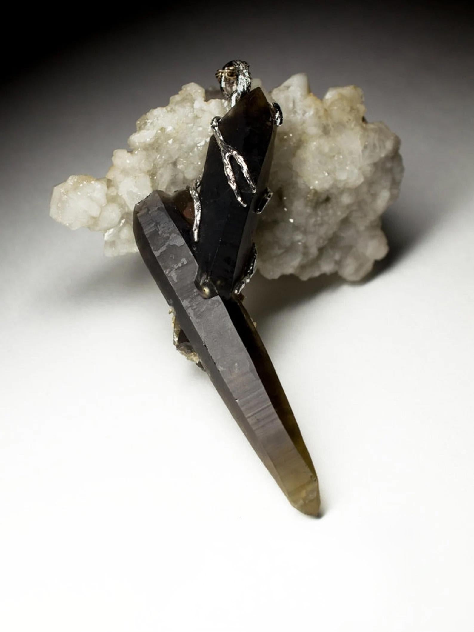 Morion crystal pendant Raw Black Quartz Gemstone Unisex protective amulet In New Condition For Sale In Berlin, DE