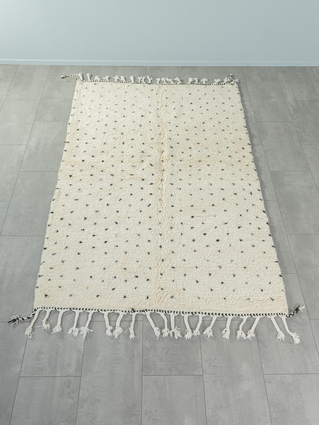 Moroccan 100% Wool Handmade Berber Rug Beni Ourain In Excellent Condition For Sale In Neuss, NW