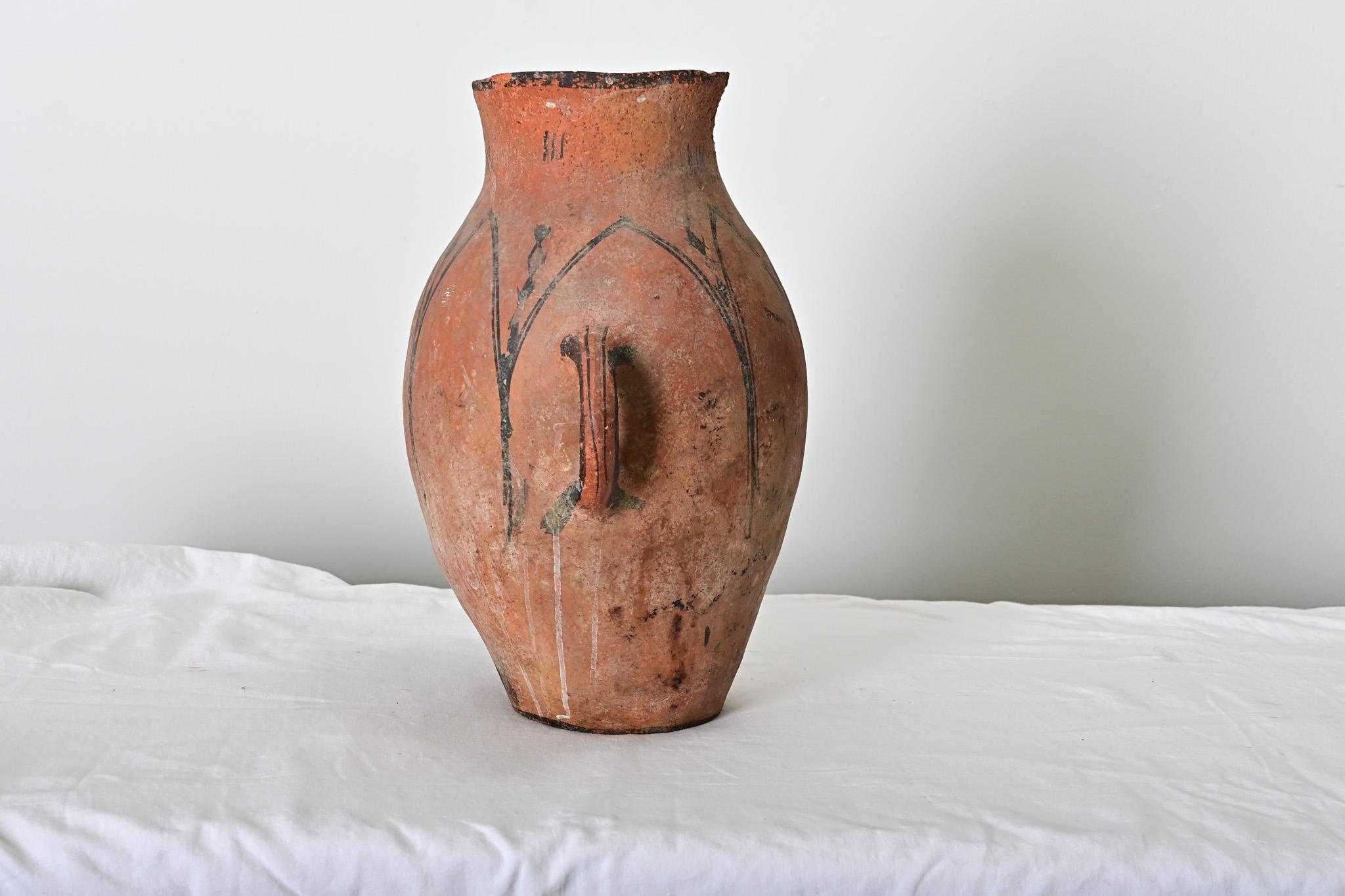 Terracotta Brocca per acqua in terracotta berbera marocchina del XIX secolo in vendita