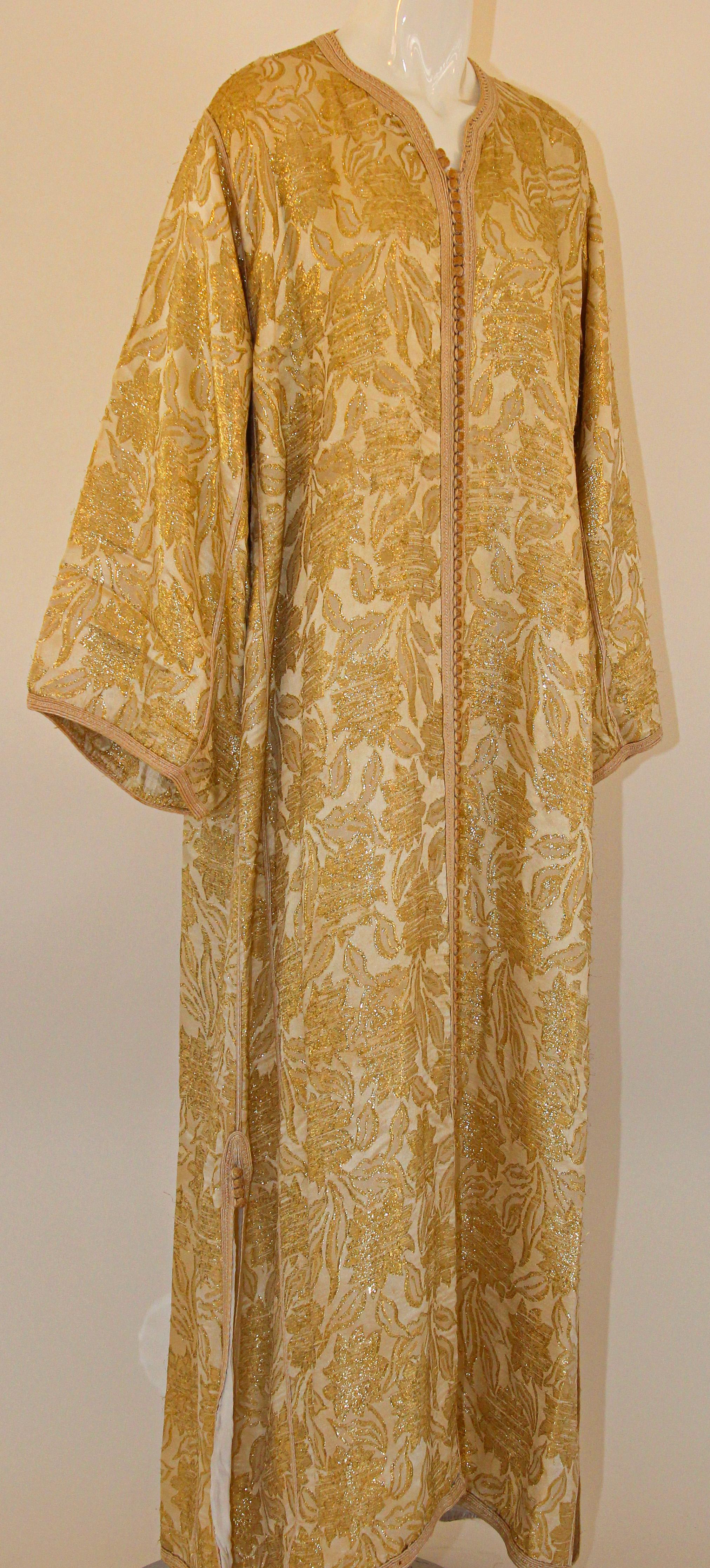 1940s Moroccan Antique Caftan Gold Damask Embroidered Caftan Maxi Dress In Good Condition For Sale In North Hollywood, CA
