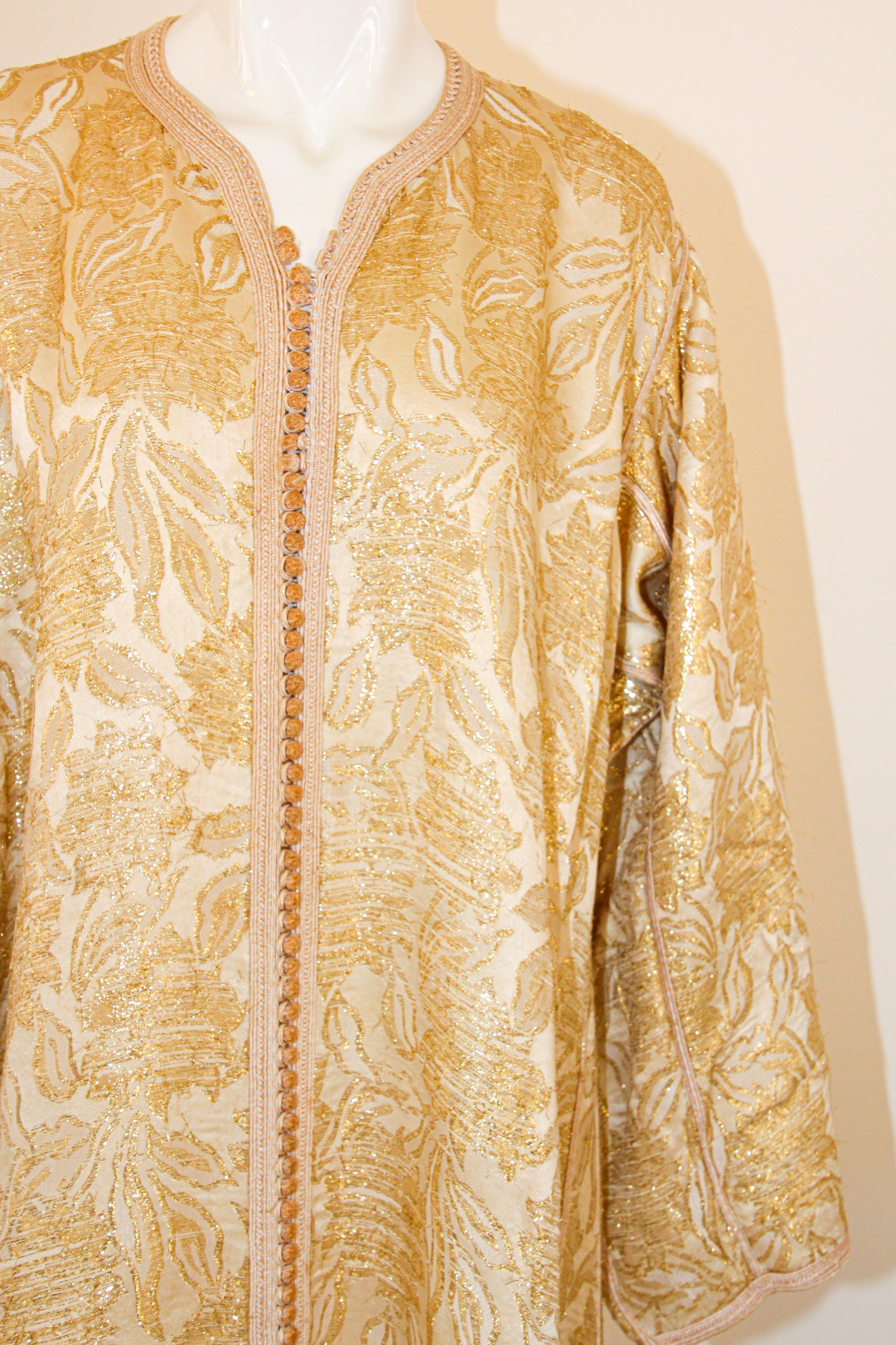 Robe longue caftan marocaine ancienne brodée de damas doré, années 1940 en vente 1