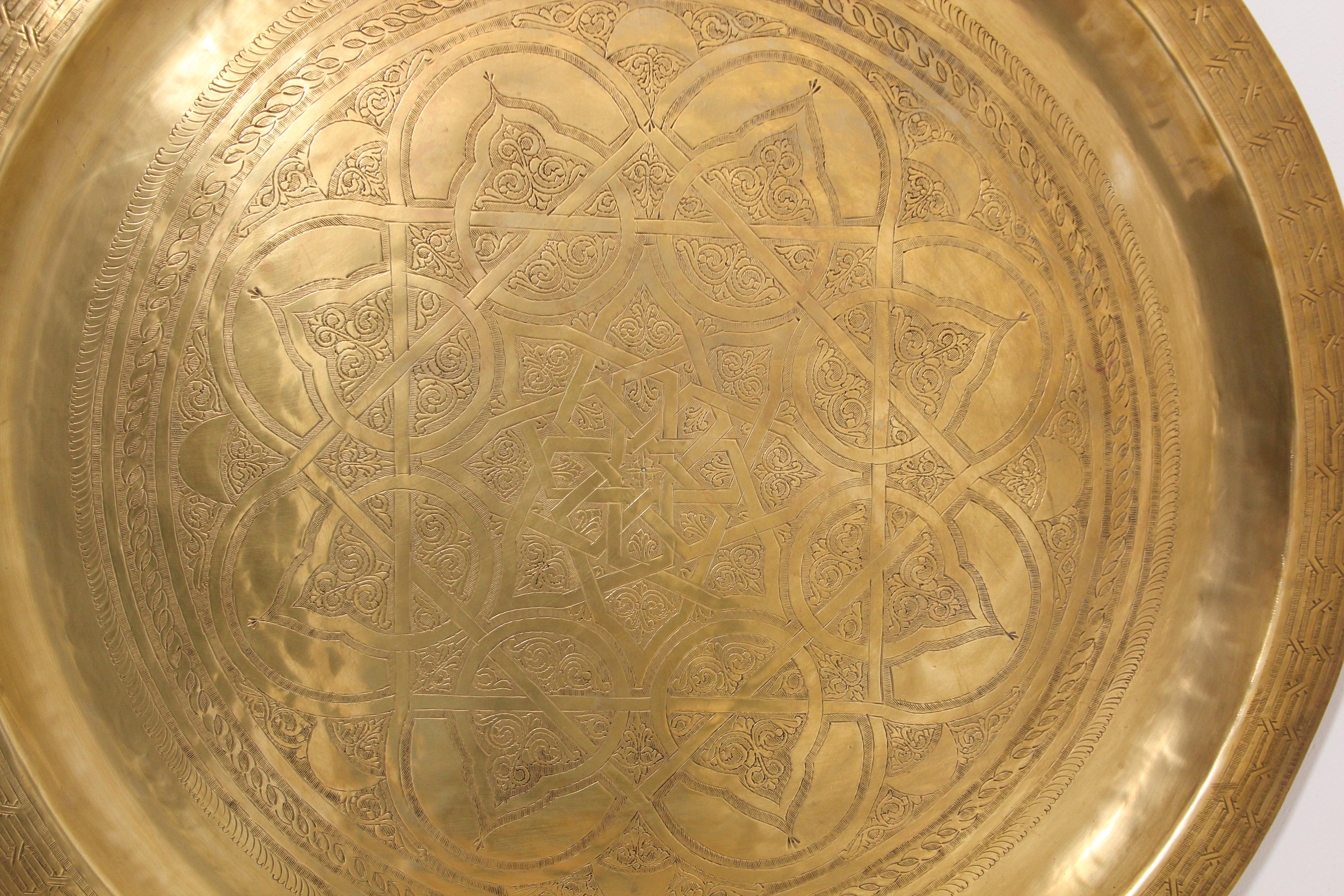 Moroccan Antique Large Polished Round Brass Tray Platter 36 Inc. 5