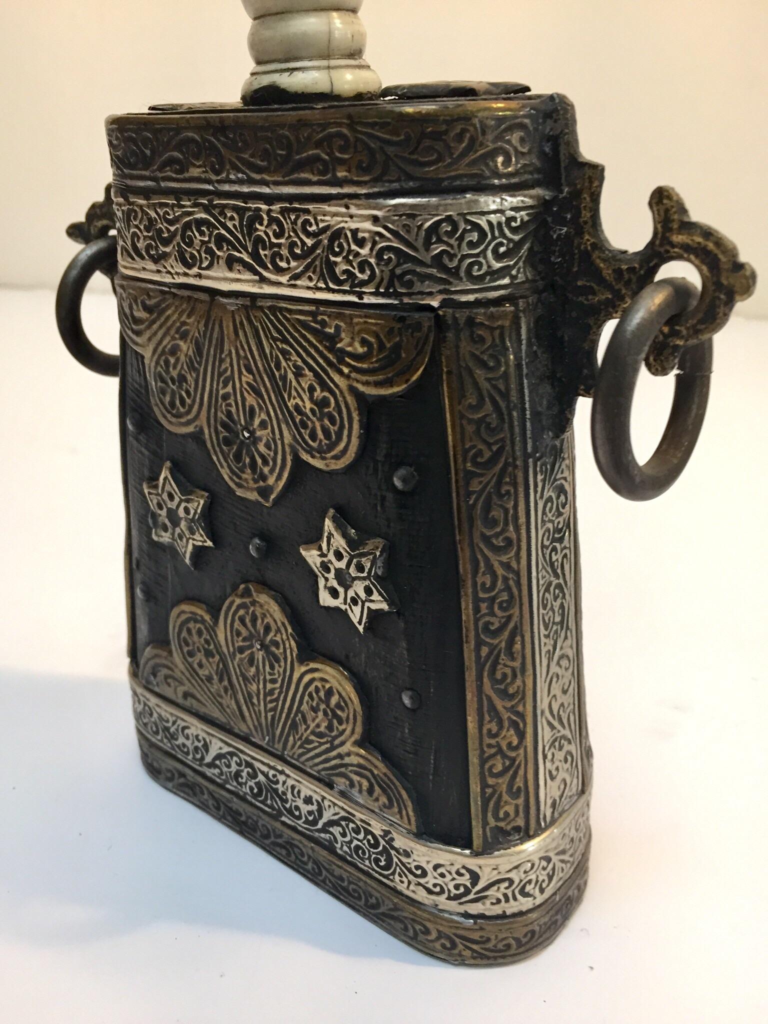 Moroccan Antique Berber Case Flask Hand-carved For Sale 8