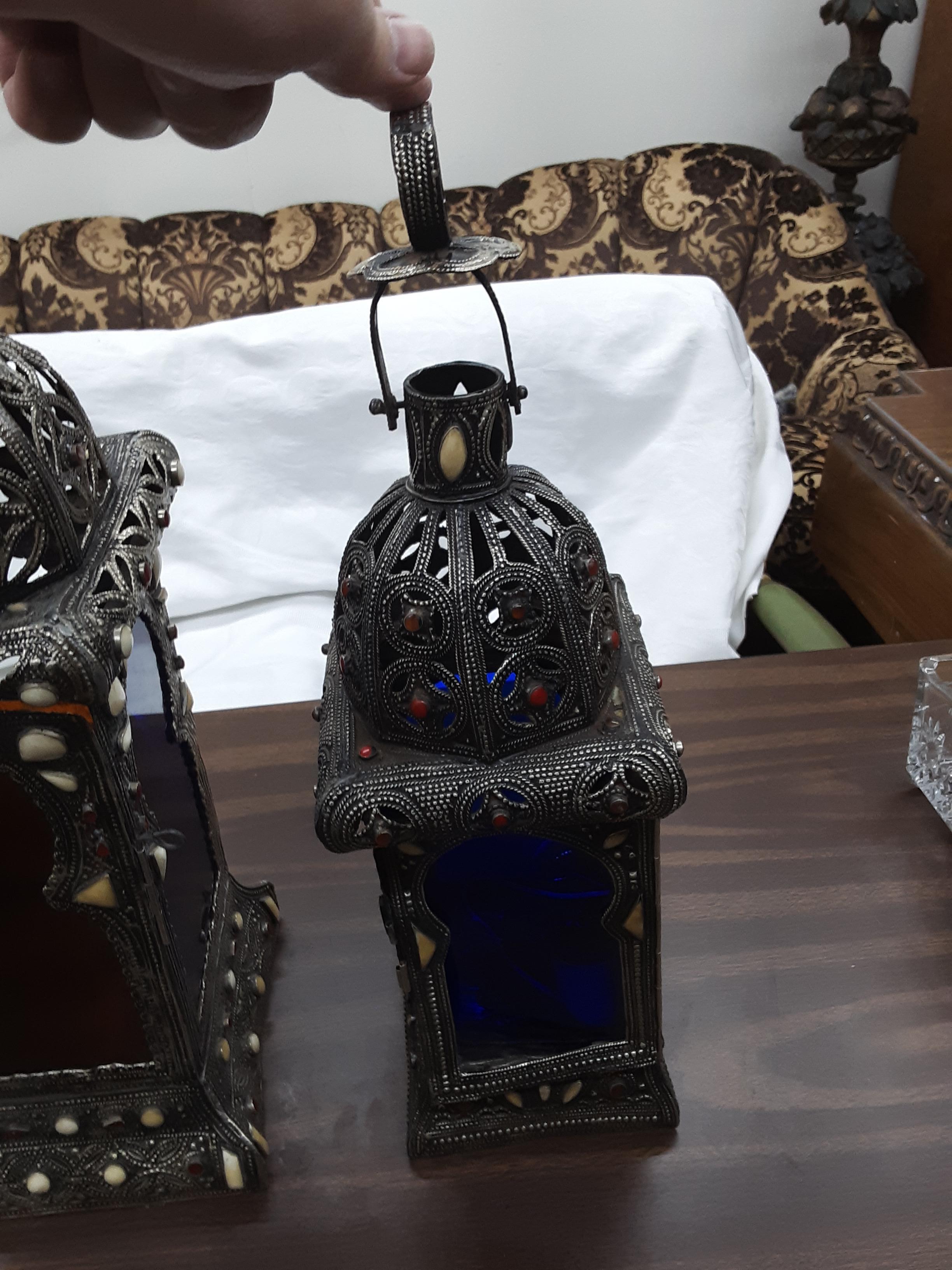 Hand-Carved Moroccan Arabic Beaded Bejeweled Set of Electric Antique Lamp, circa 1965 For Sale