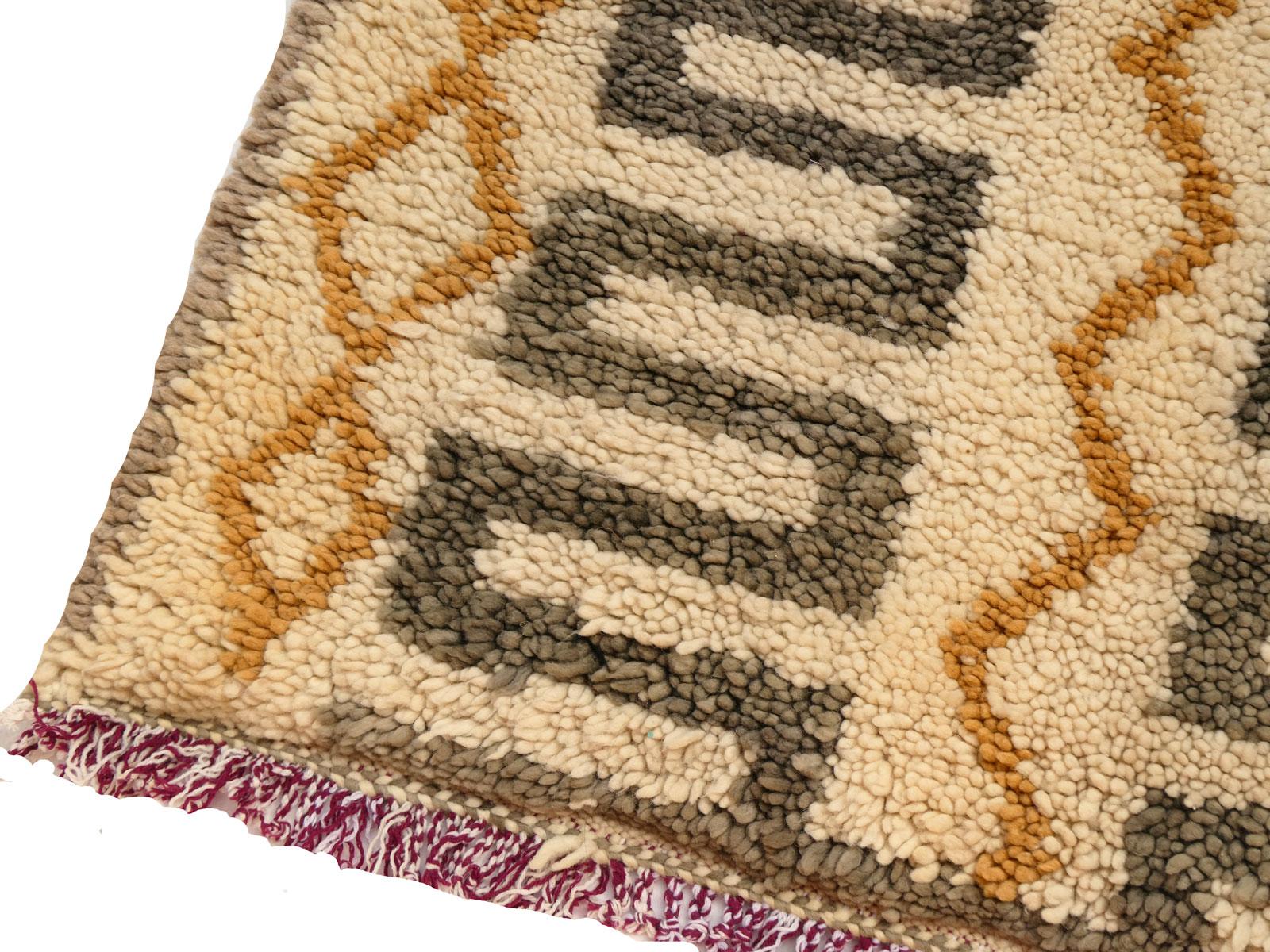 Moroccan Azilal Greek Key Runner 2'9 x 6'10 For Sale 3