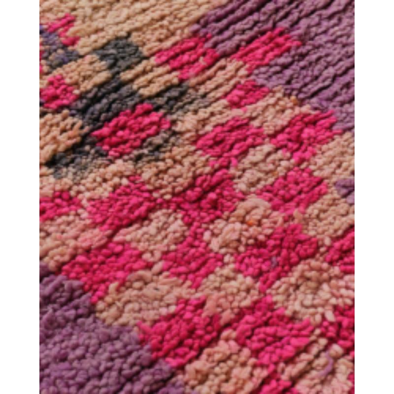 Vintage
Hand knotted dyed wool
L289 x W116 cm
