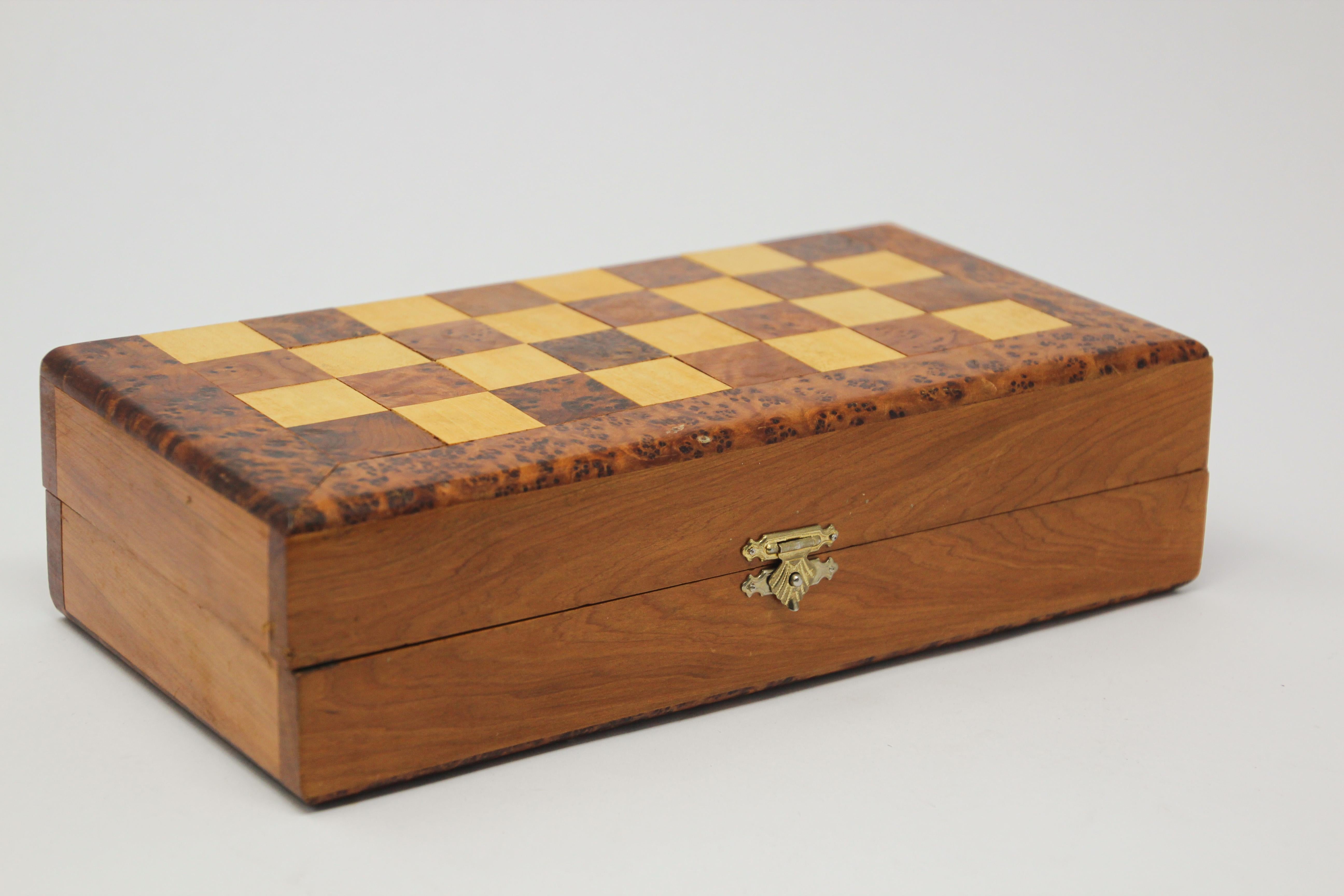 Hand-Crafted Moroccan Backgammon and Chess Set Game in Thuya Wood Box
