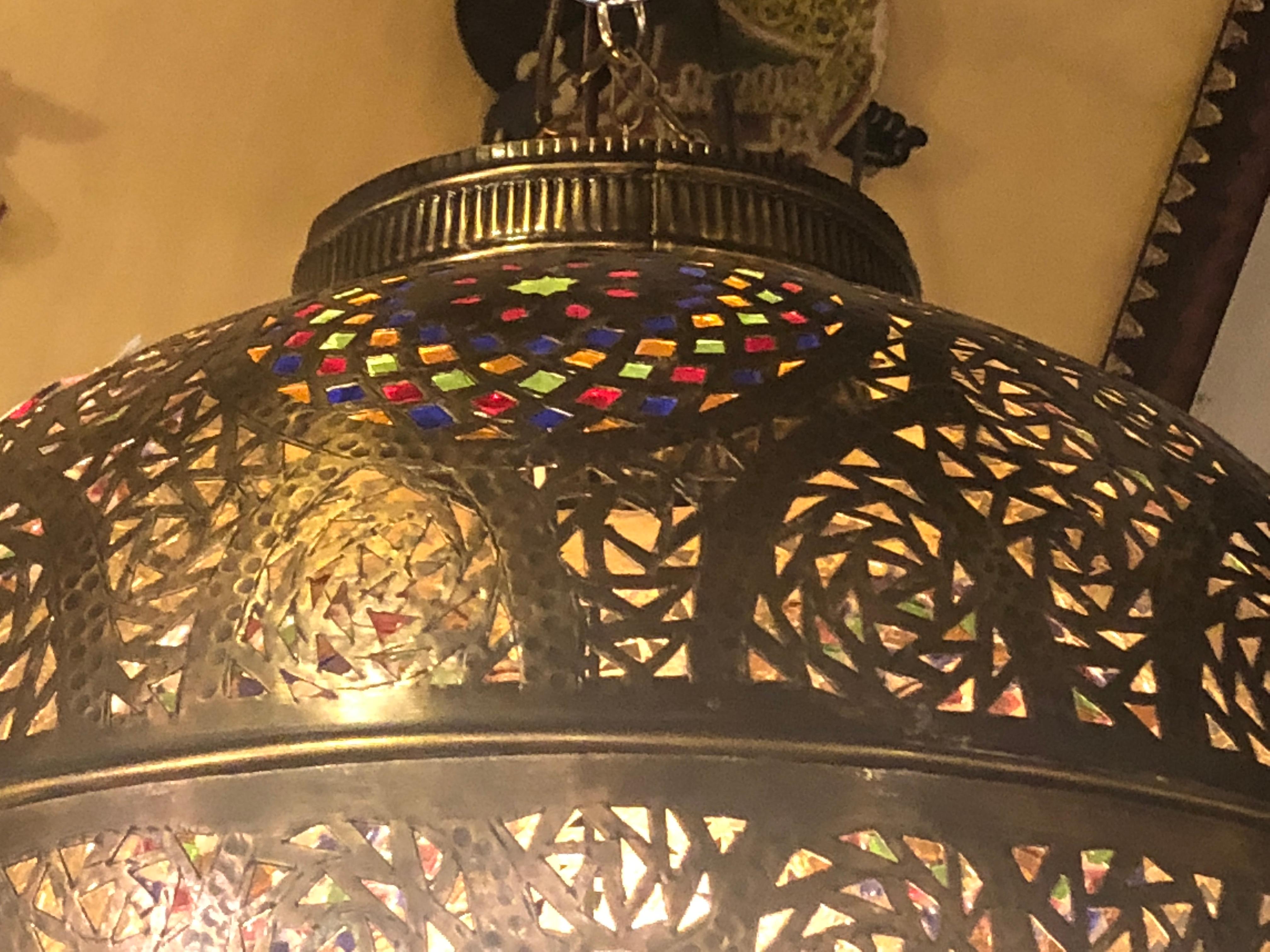 Moroccan Ball-Shaped Copper and Multi-Color Glass Pendant Lighting (Kupfer)