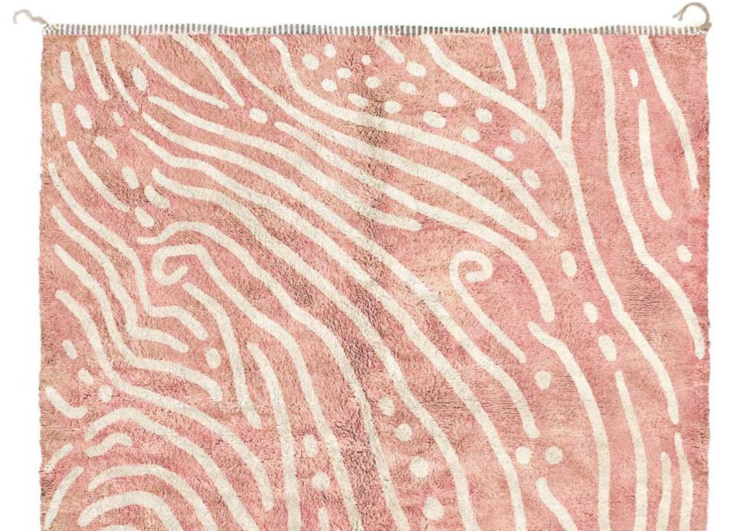 Wool Moroccan Beni Mrirt rug 10’x14', Modern Dusty Pink Color rug, Custom-made For Sale