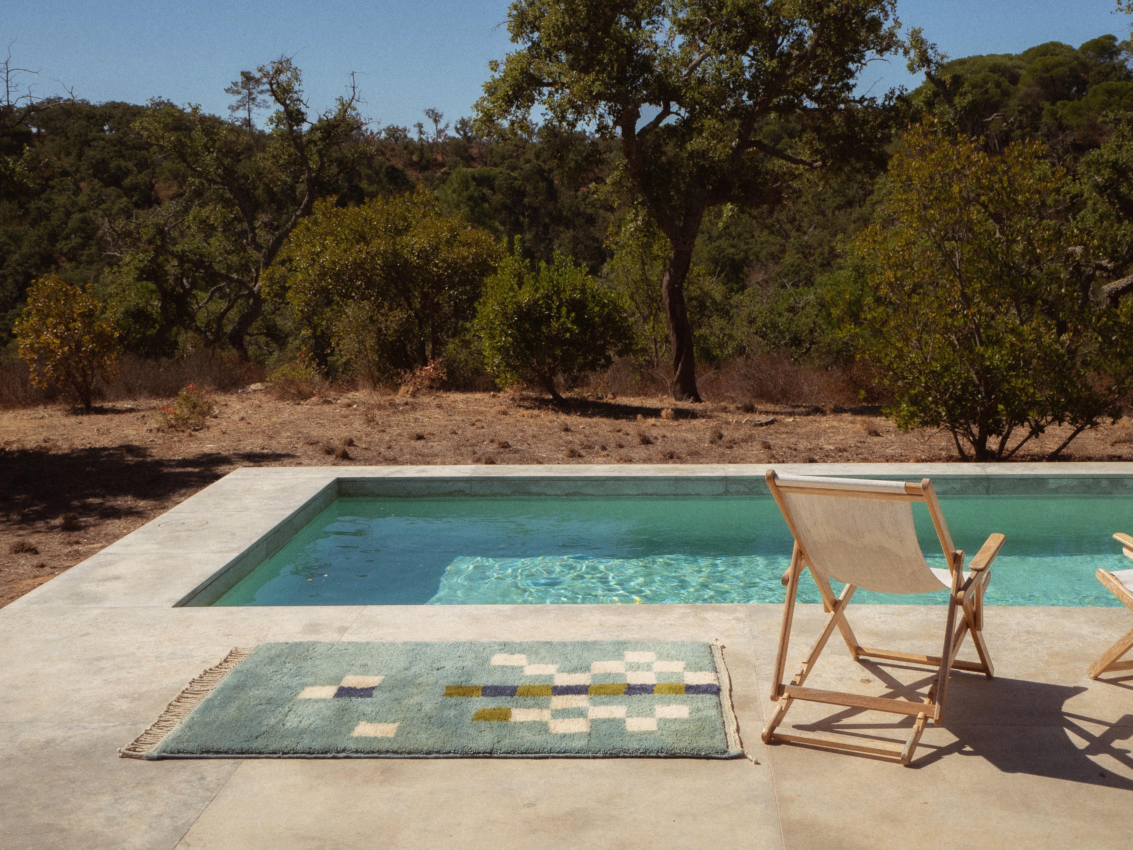 Laine Tapis marocain moderne Mrirt de couleur bleue à motif à carreaux 3'x5', fait sur mesure en vente