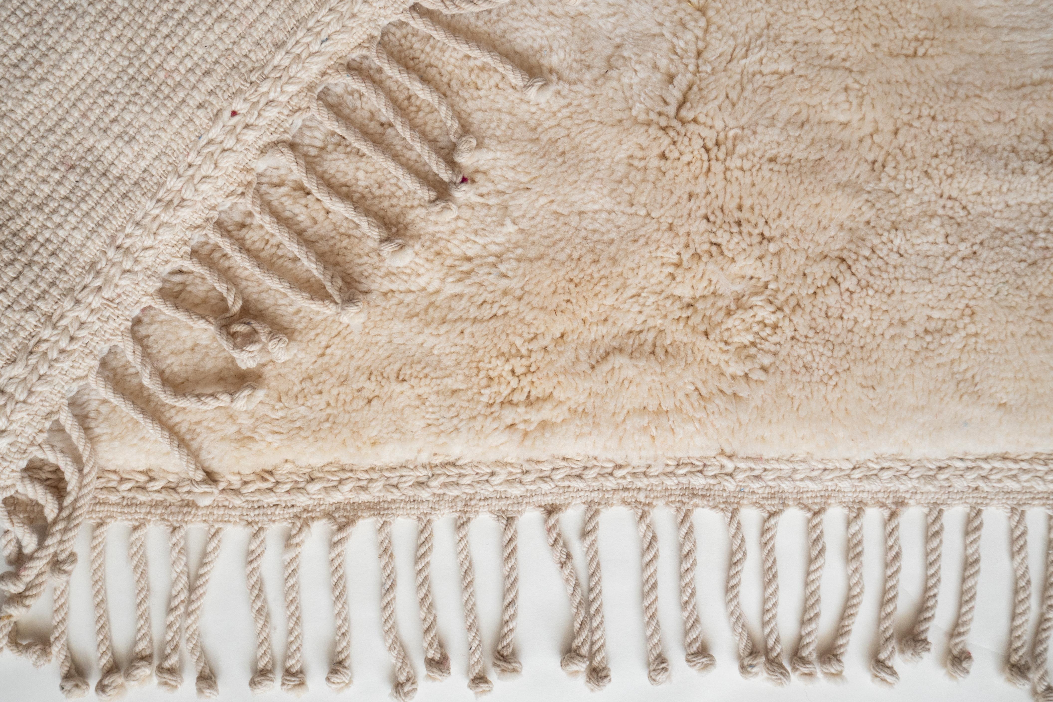 Wool Moroccan Beni Mrirt rug 3’x5’, Totally White Color Shag Rug, Custom-Made For Sale