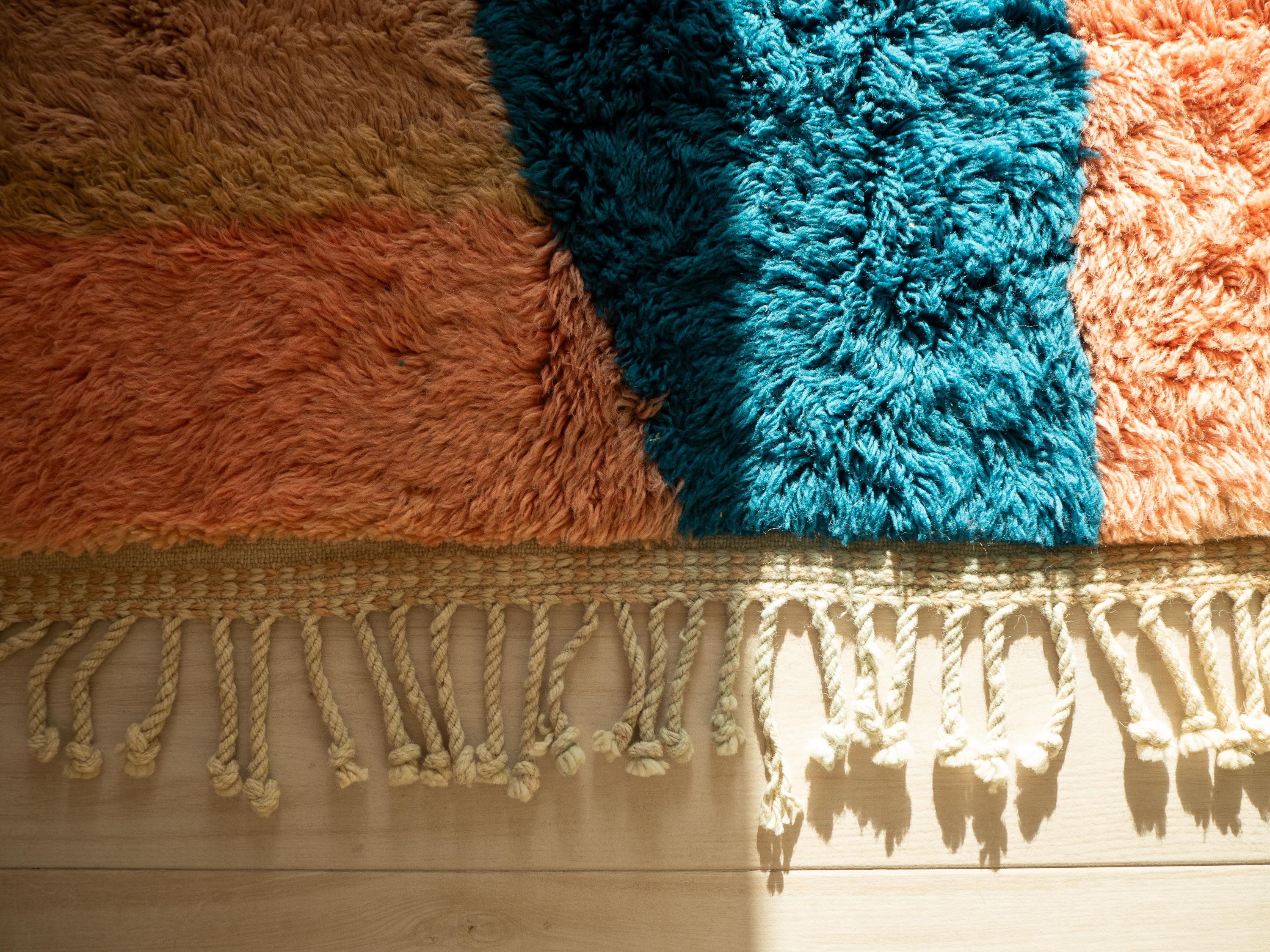 Marokkanischer Beni Mrirt-Teppich 4'x6', Art déco, farbenfroher Berberteppich, maßgefertigt im Zustand „Neu“ im Angebot in Marrakech, MA