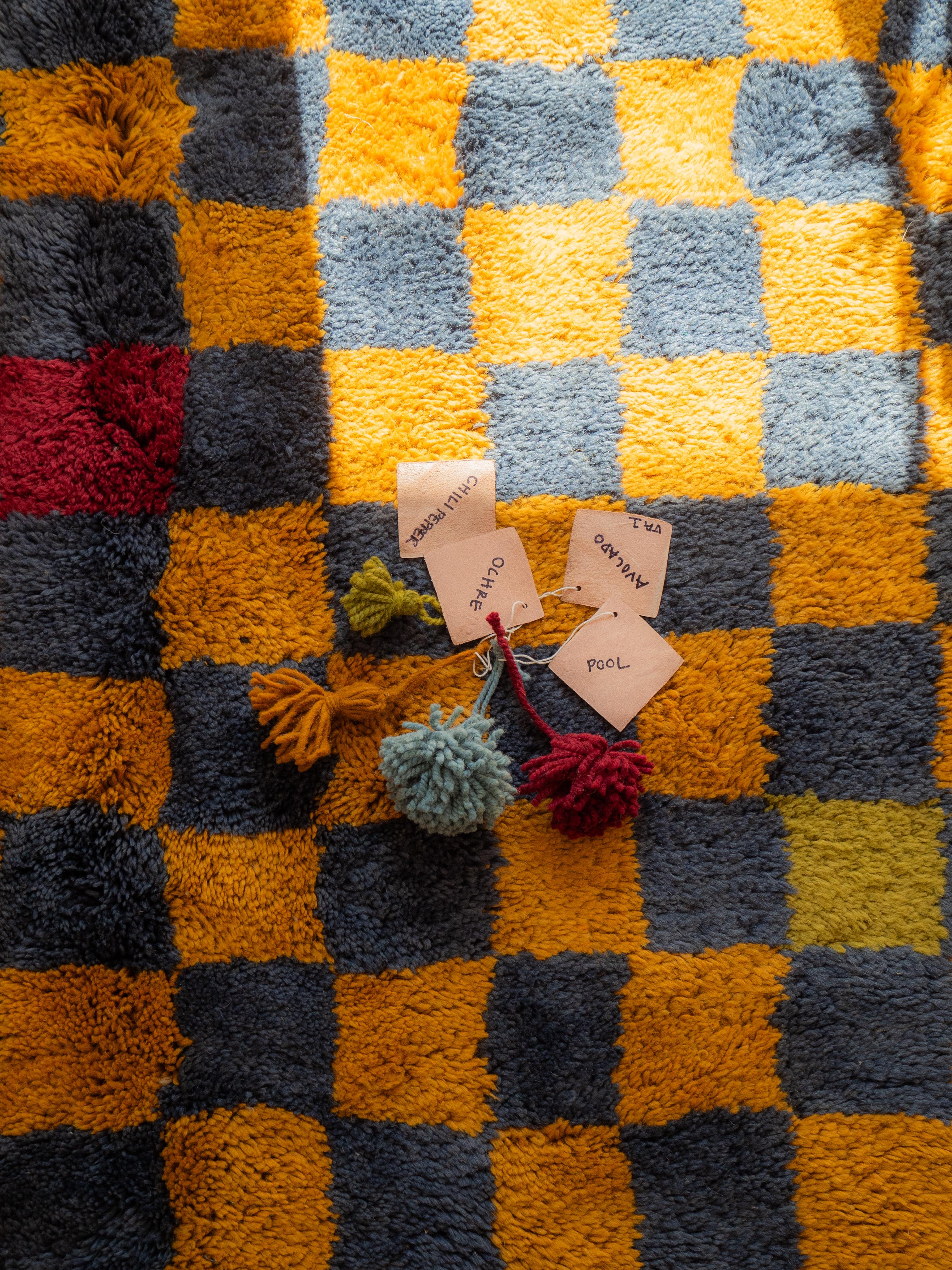 Fait main Tapis marocain à motifs en damier 5.2'x6.7', Tapis Modernity, En stock en vente