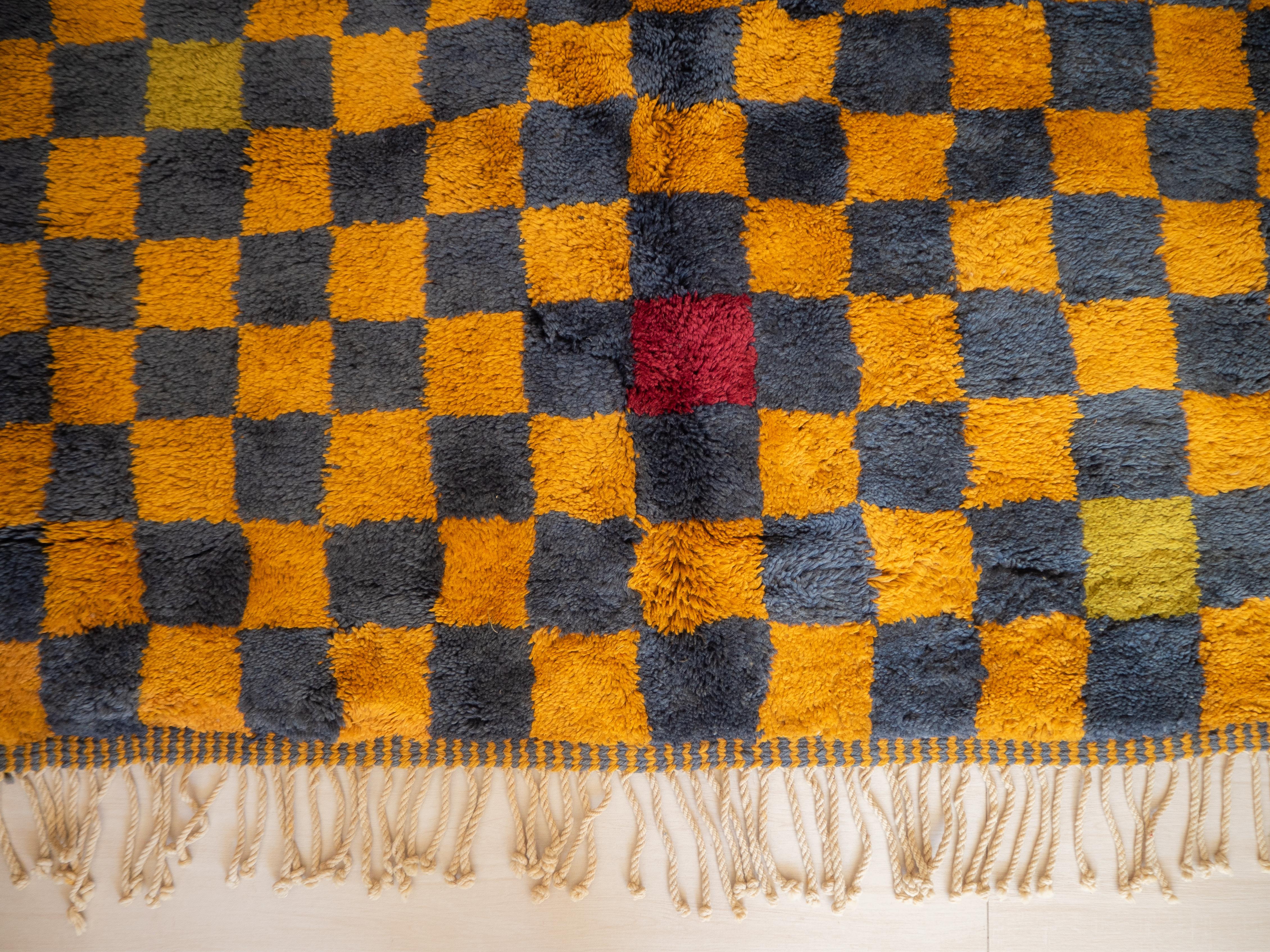 Tapis marocain à motifs en damier 5.2'x6.7', Tapis Modernity, En stock Neuf - En vente à Marrakech, MA