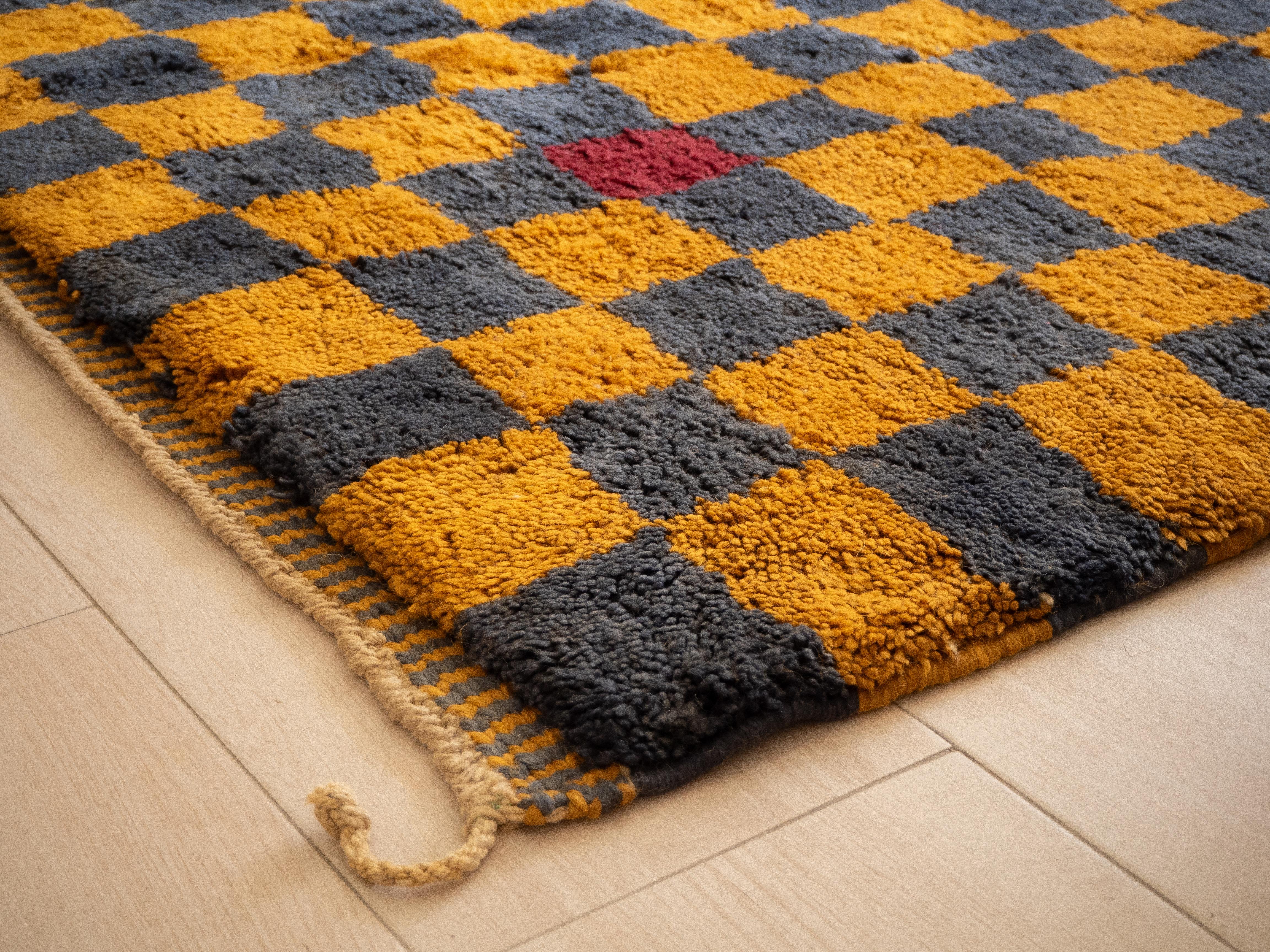 Marocain Tapis marocain à motifs en damier 5.2'x6.7', Tapis Modernity, En stock en vente