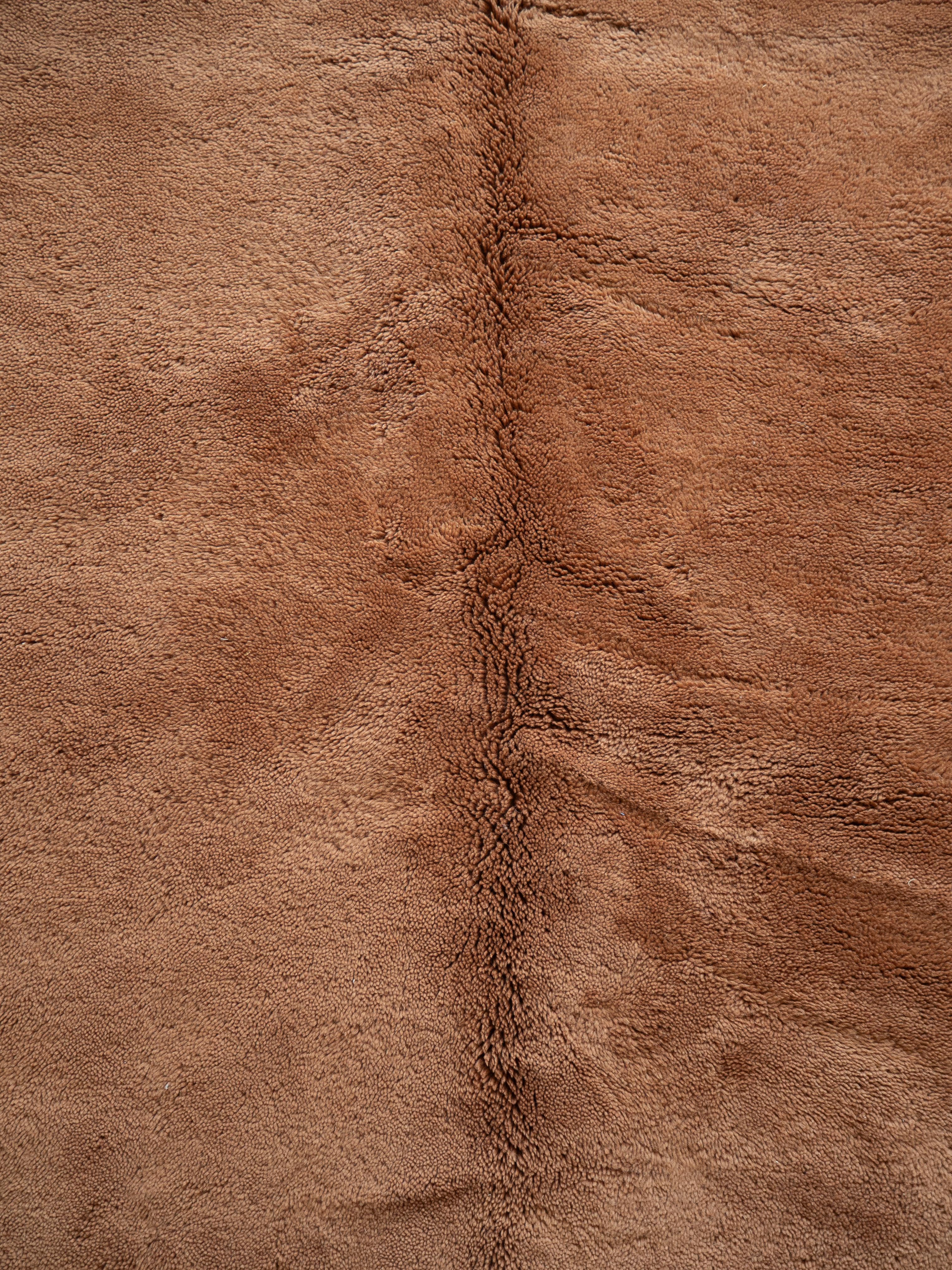 Moroccan Beni Mrirt rug 5'x7', Solid Terracotta Brown Shag Rug, Made to Order In New Condition For Sale In Marrakech, MA