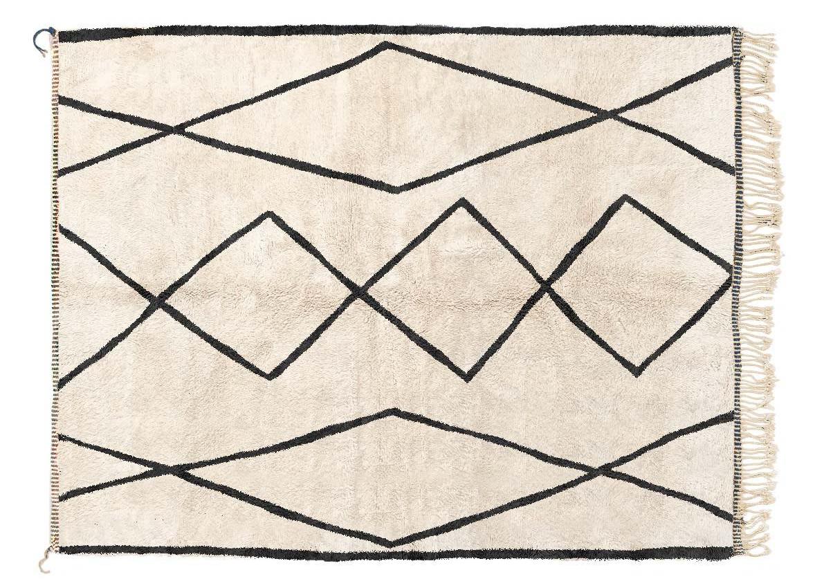 Size: 6’x9’ / 185x275 cm. We will weave this rug in any size for you. Just let us know what size you need.

We exclusively create custom individual rugs for you. This means that we do not produce unnecessary items and we prioritize respecting