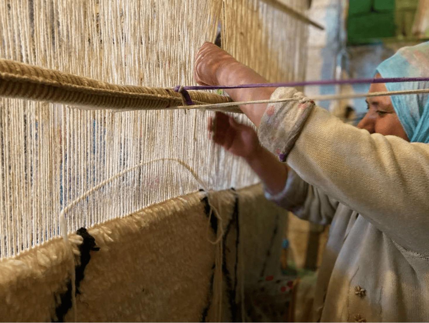 Wool Moroccan Beni Mrirt rug 6’x9’, Geometric Rectangular Pattern rug, Custom-made For Sale