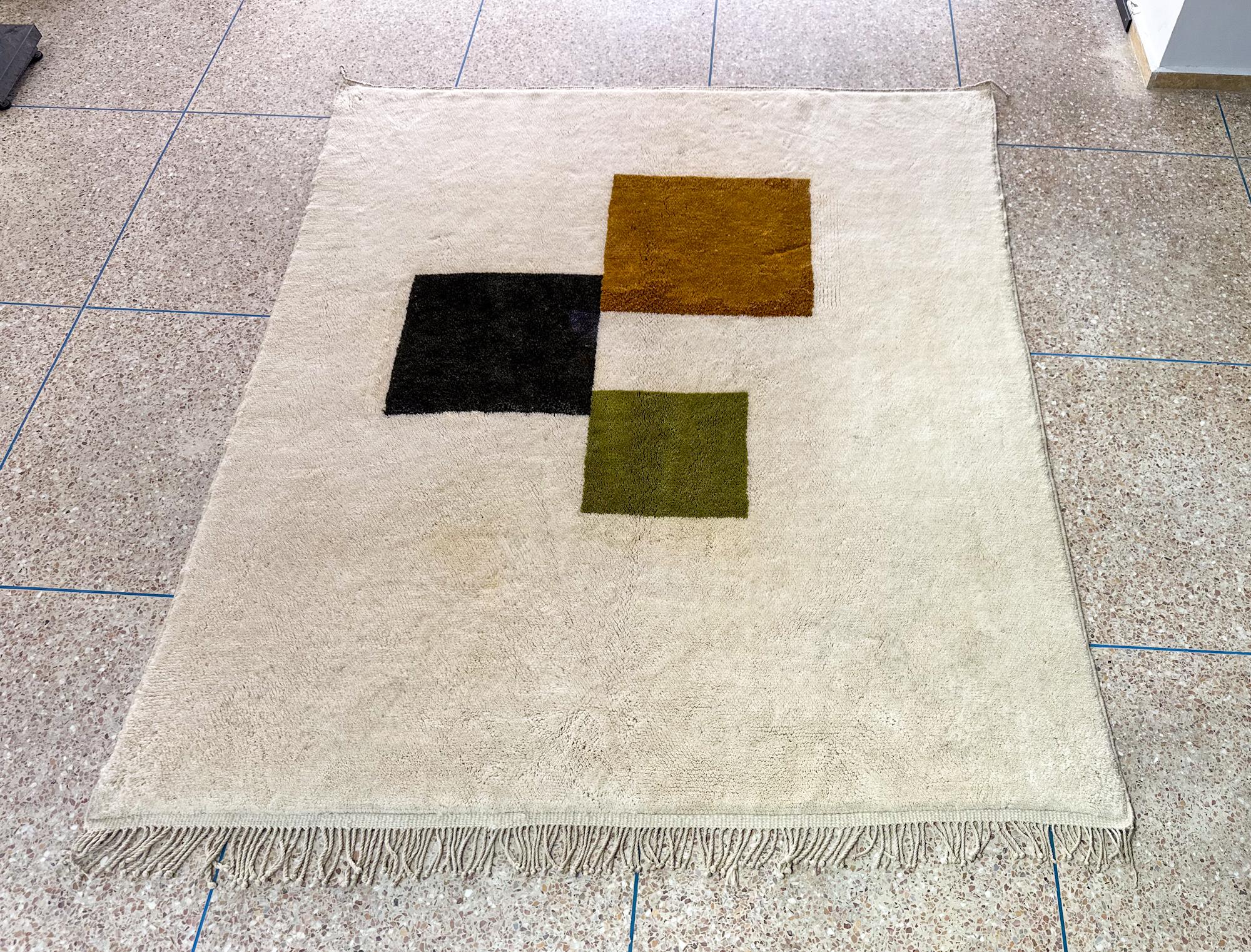 Hand-Crafted Moroccan Beni Mrirt rug 6'x9’, Modern Geometric Pattern Berber rug, Custom-made For Sale
