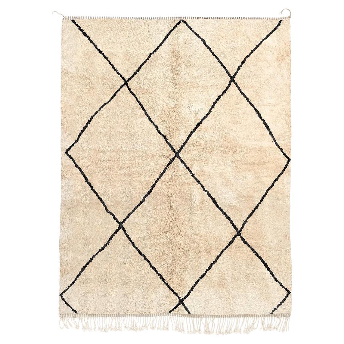 Tapis marocain Beni Mrirt 8'x10', Tapis noir et blanc à motifs de diamants, fait sur mesure