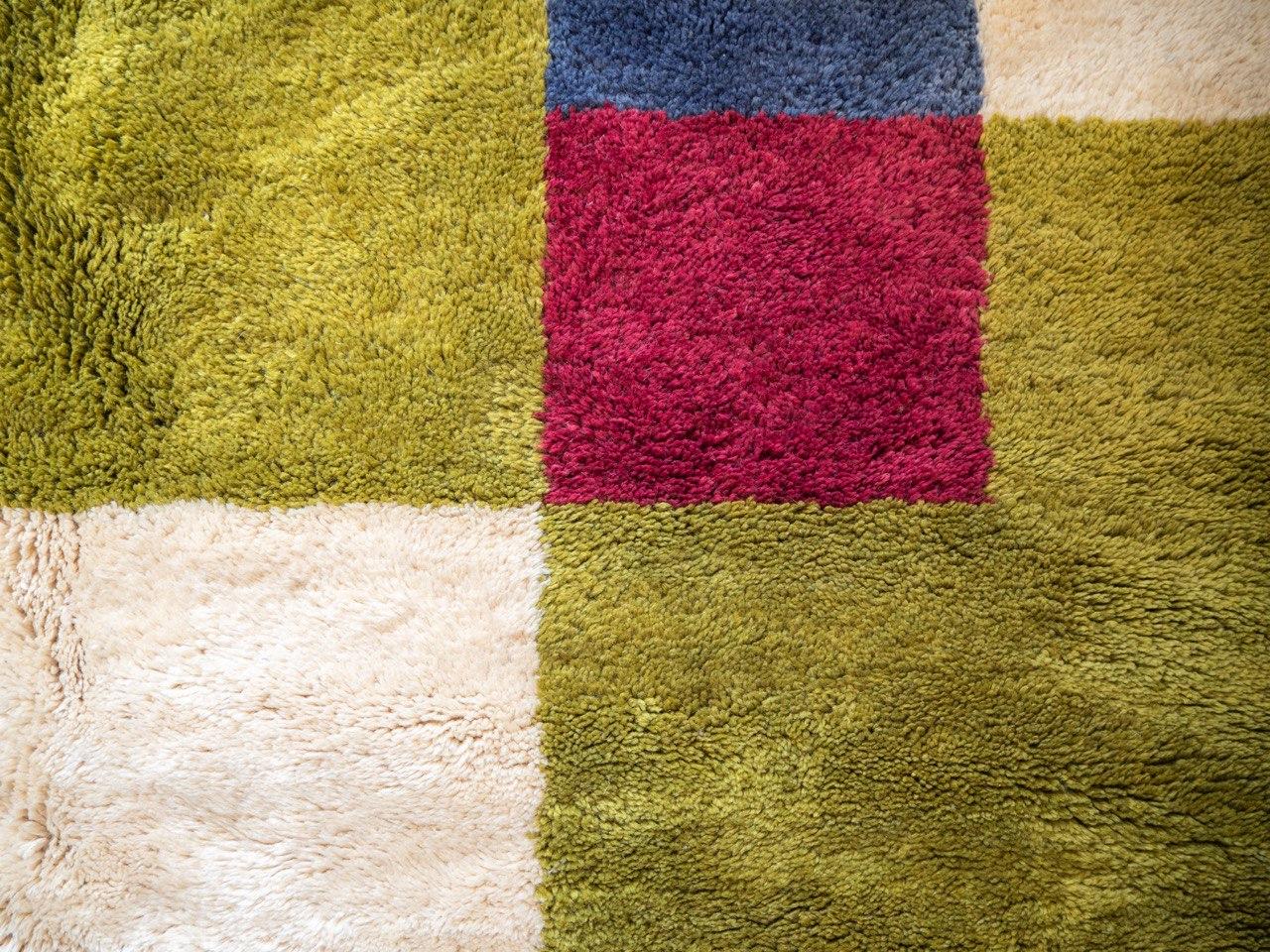 Hand-Crafted Moroccan Beni Mrirt rug 8'x10’, Geometric Pattern Rug With Squares, Custom-Made For Sale
