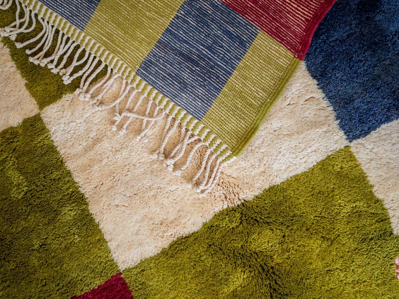 Moroccan Beni Mrirt rug 8'x10’, Geometric Pattern Rug With Squares, Custom-Made In New Condition For Sale In Marrakech, MA