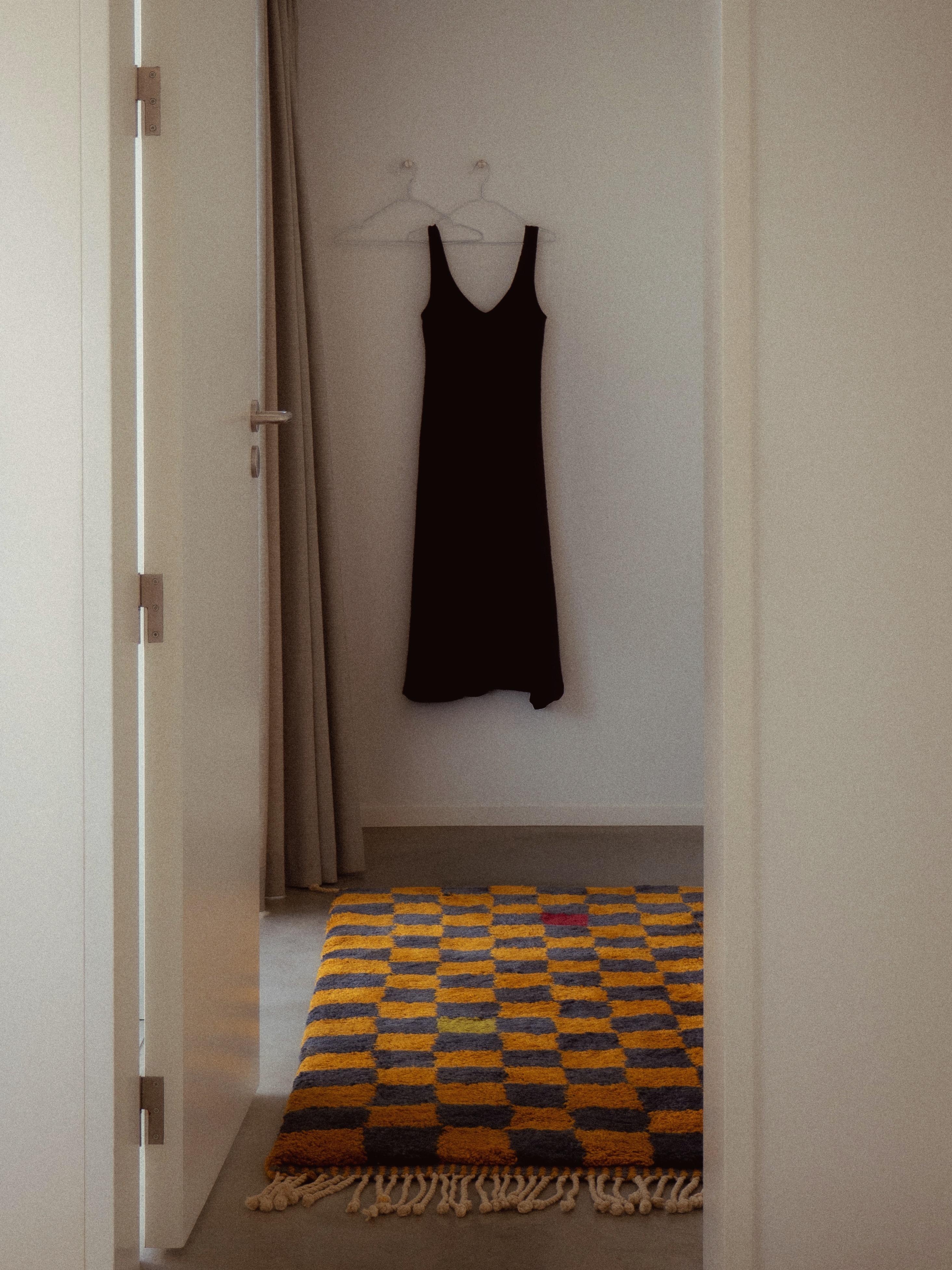 Mid-Century Modern Tapis marocain à motifs en damier 9'x12', The Moderns MADE, Fait sur mesure en vente