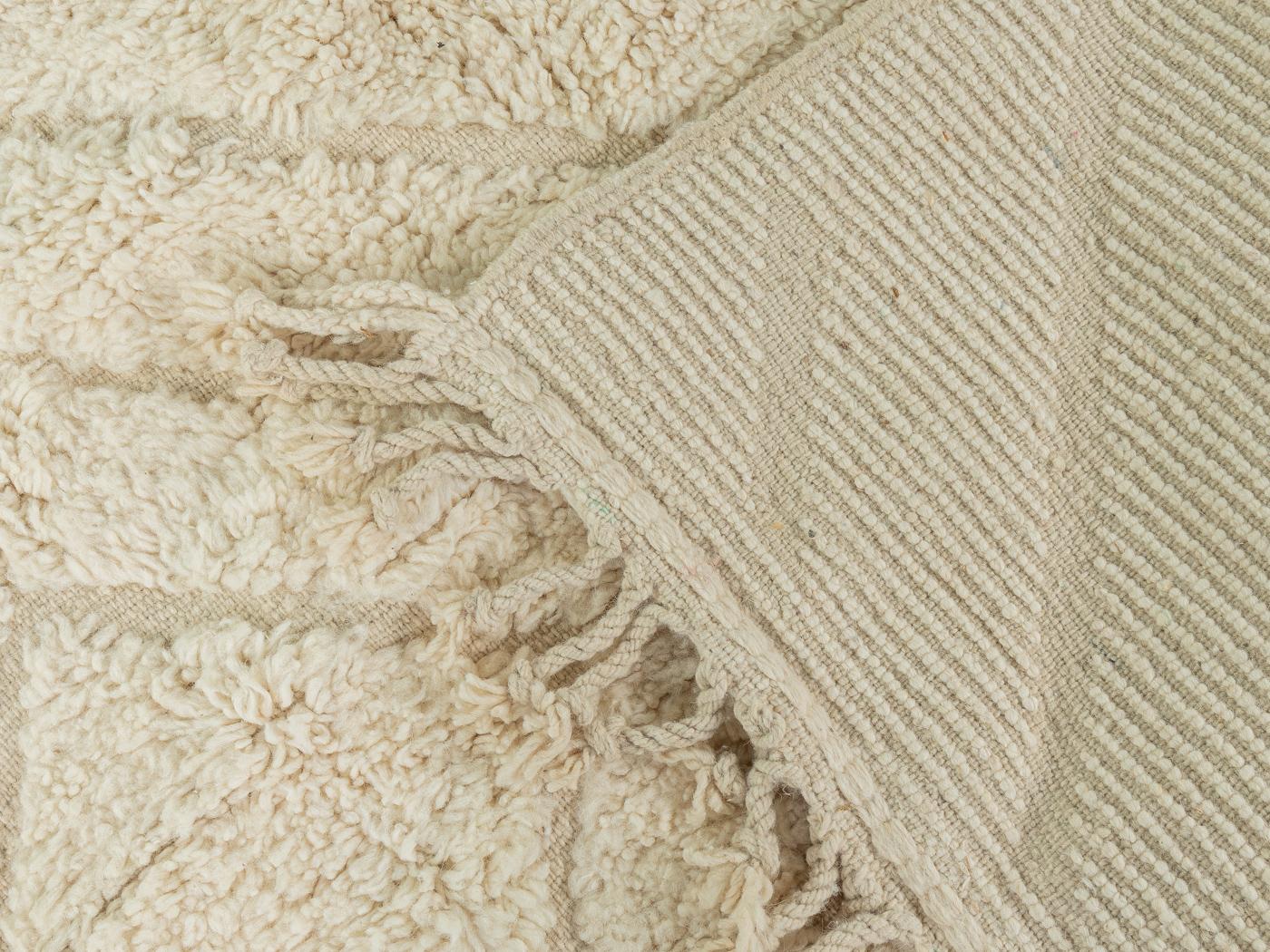 Marokkanischer Beni Ourain Teppich aus 100 % Wolle und Berber, handgewebt im Zustand „Hervorragend“ im Angebot in Neuss, NW