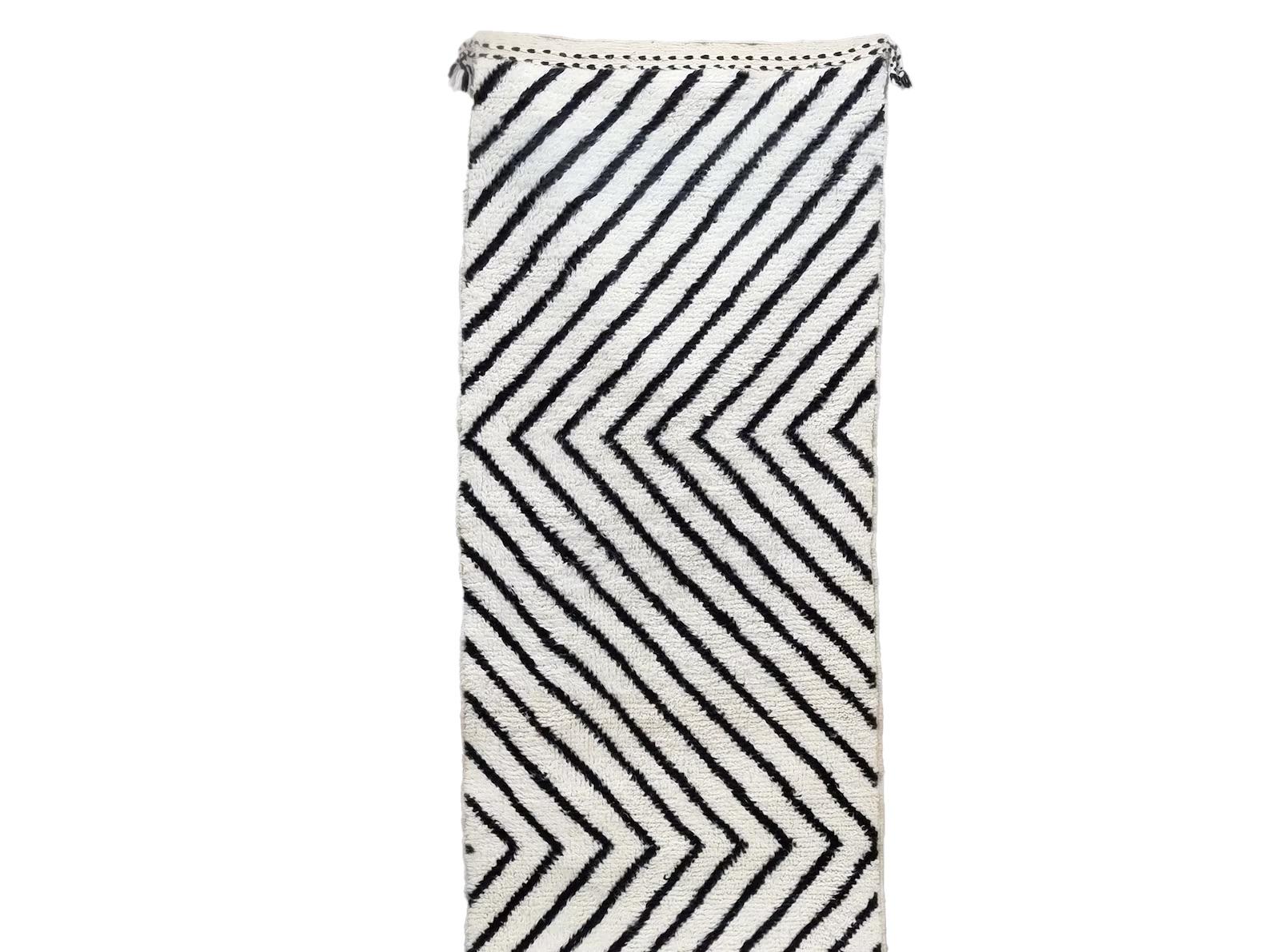 Moroccan Beniourain Black and White Striped Runner In Excellent Condition For Sale In Los Angeles, CA
