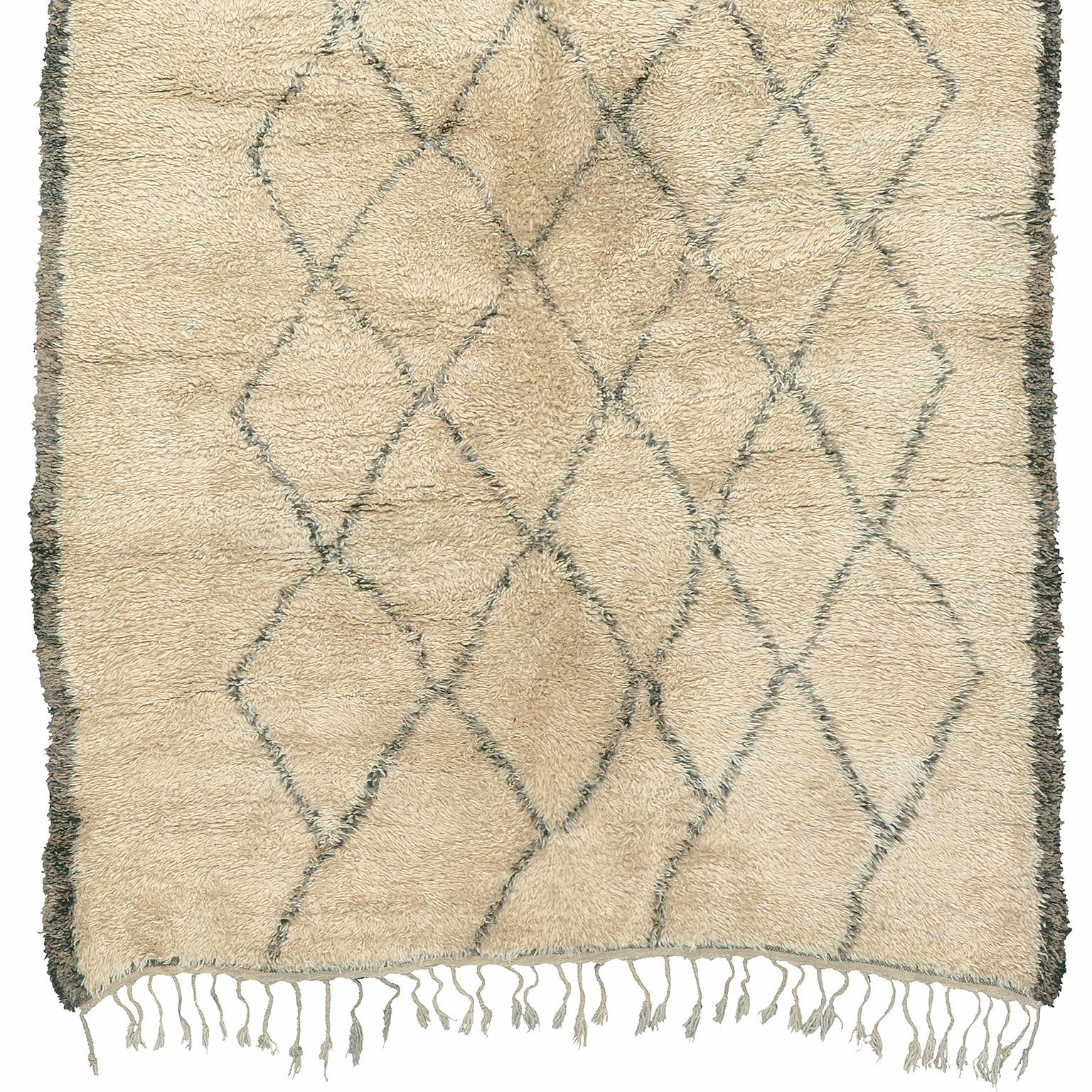Tapis berbère marocain
Maroc, milieu du 20e siècle
Tissé à la main.
  