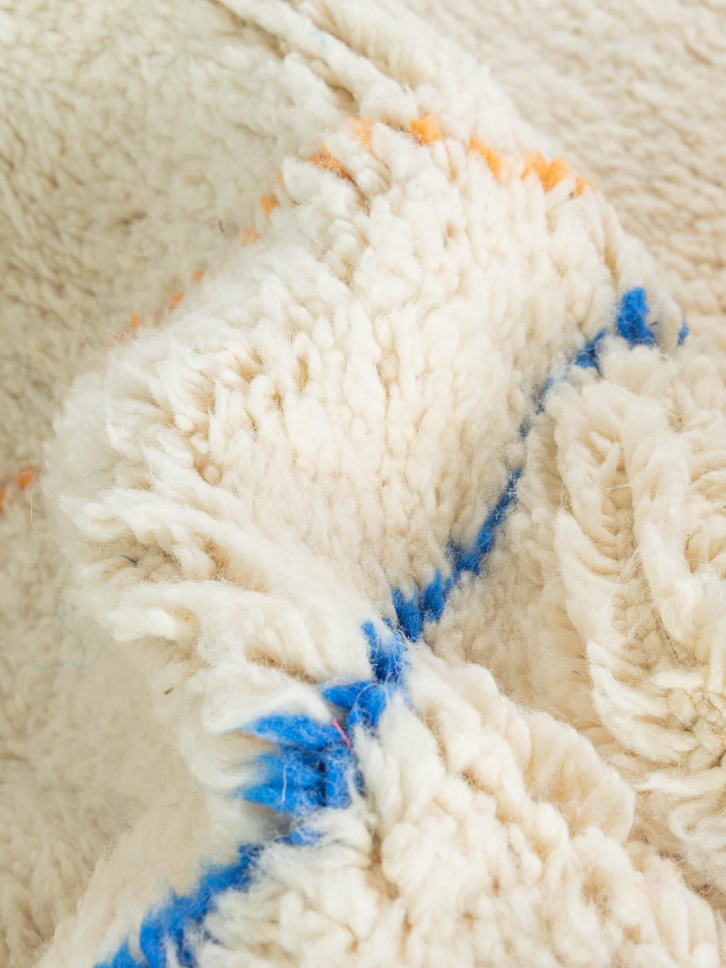 Marokkanischer Berberteppich Beni Ourain aus 100 % Wolle, handgefertigt im Angebot 3