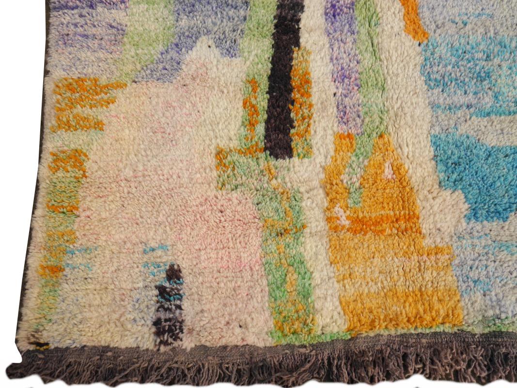 Moroccan Berber Rug Abstract Design Pink Wool White Blue Beige Vintage In Good Condition In Lohr, Bavaria, DE