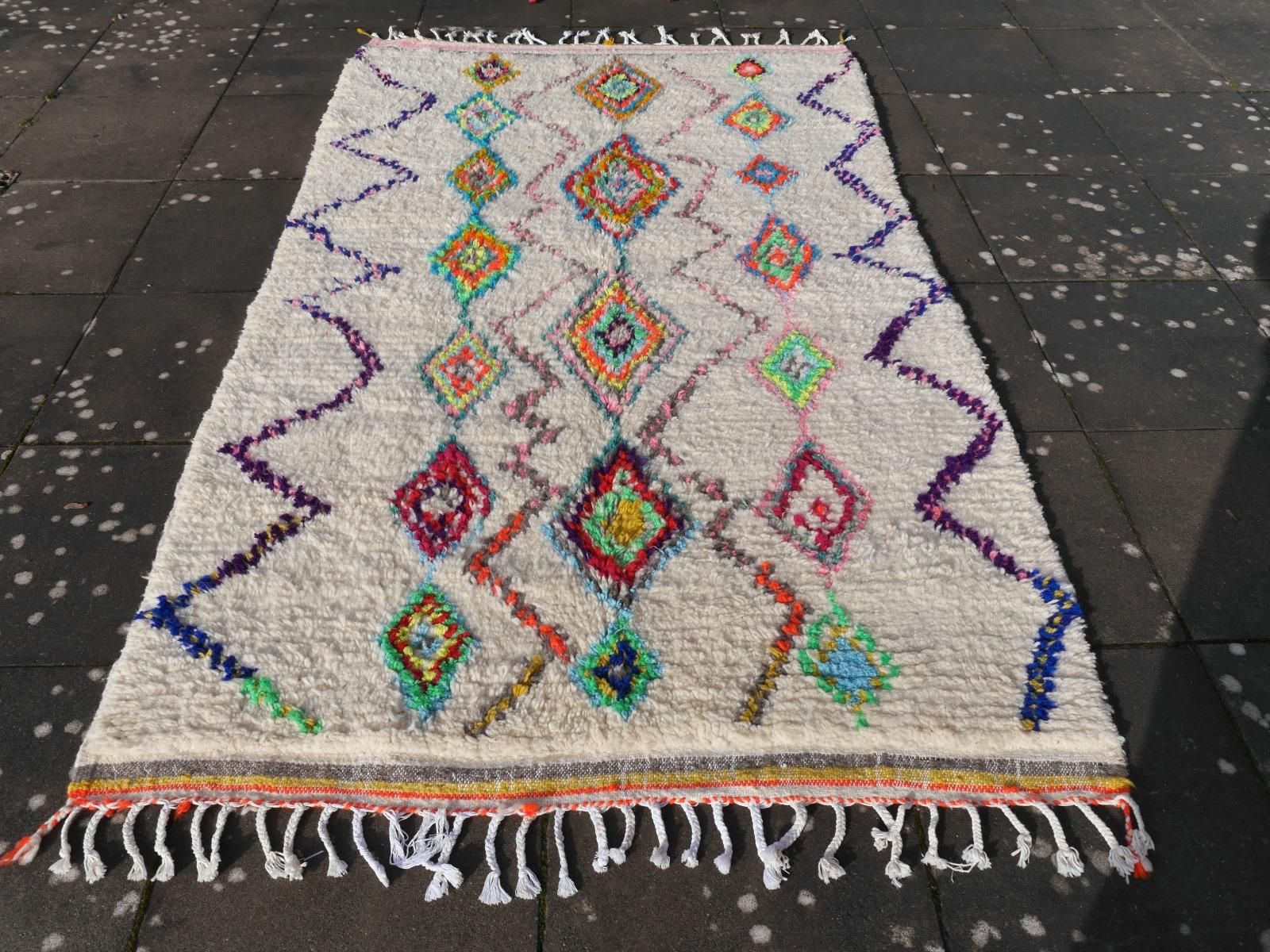 Moroccan Berber Rug Azilal Diamond Design Beige Pink Orange Blue 6