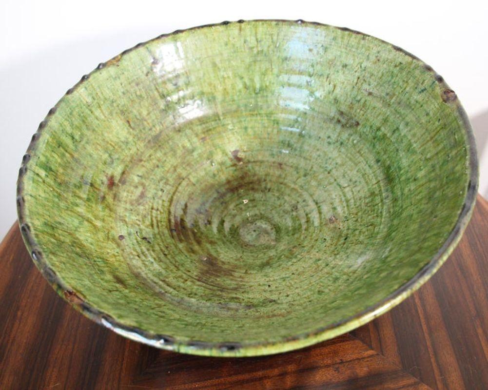 20th Century Moroccan Berber Tamgroute Terracotta Green Glazed Bowl For Sale