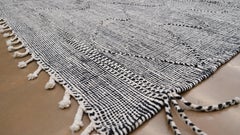 Moroccan Black and White Geometric Designed Wool Rug 7'5''x9'7''