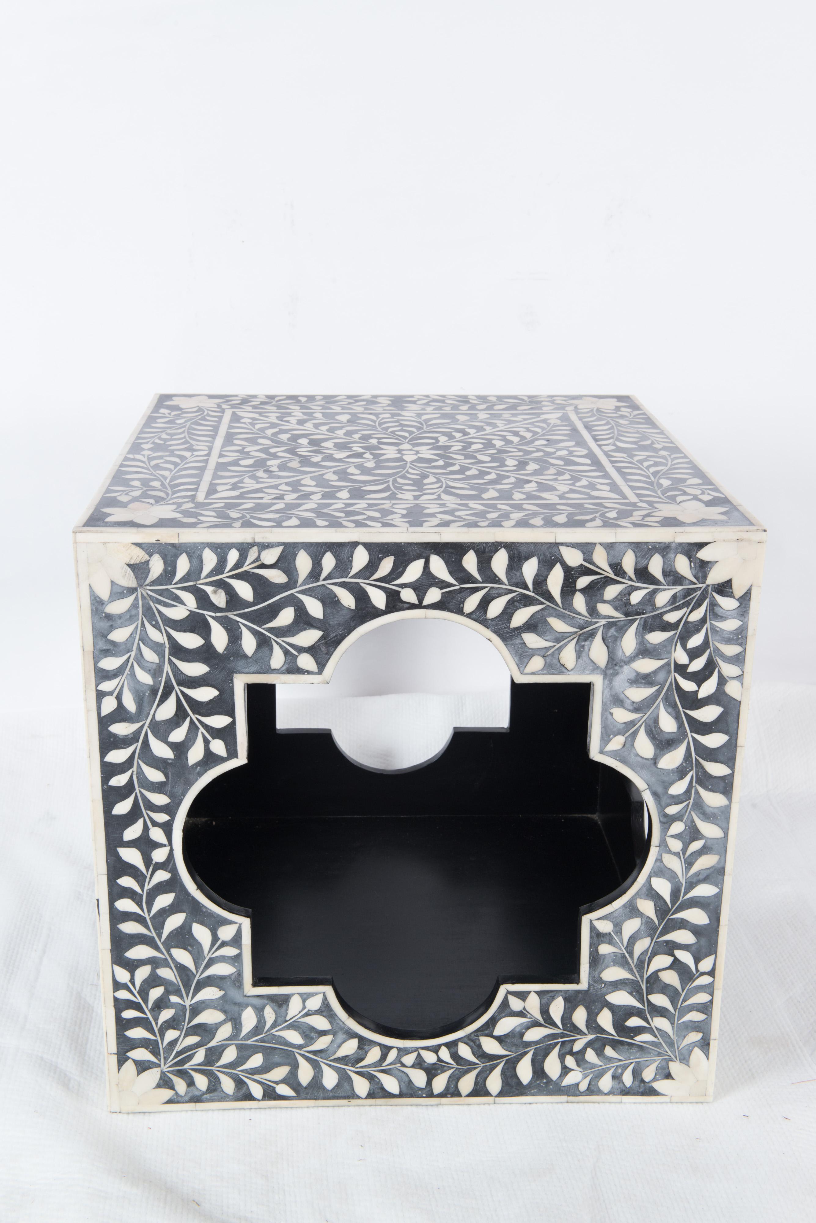 Moroccan Black and White Bone Side Table Cube 7