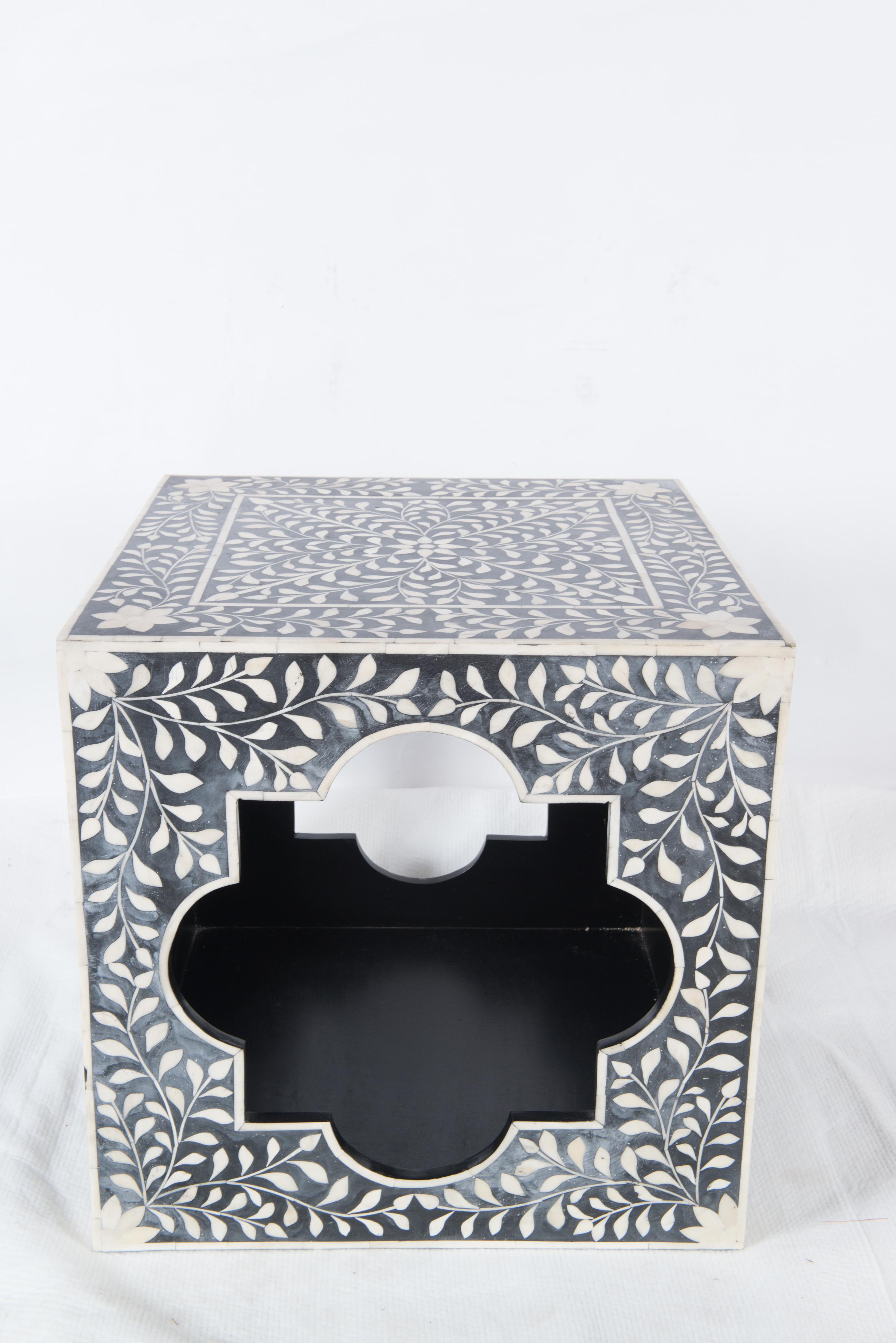 Moroccan Black and White Bone Side Table Cube 8